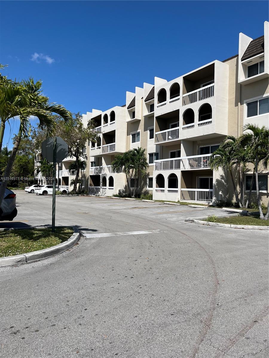 7915 Camino Real N319, Miami, FL 33143, 1 Bedroom Bedrooms, ,1 BathroomBathrooms,Residential,For Sale,Camino Real,A11548971