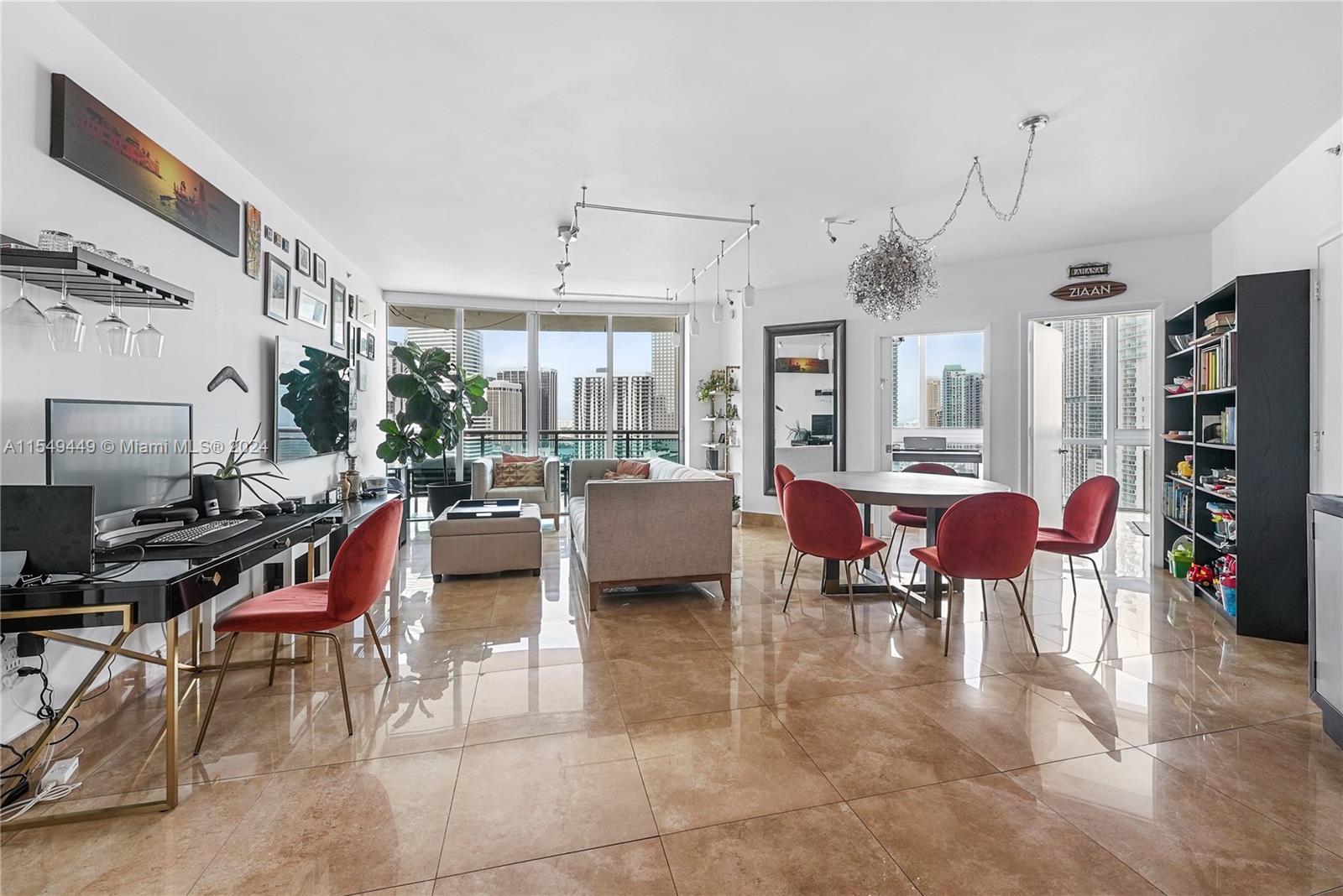 350 S Miami Ave 2501, Miami, Florida 33130, 3 Bedrooms Bedrooms, ,2 BathroomsBathrooms,Residential,For Sale,350 S Miami Ave 2501,A11549449