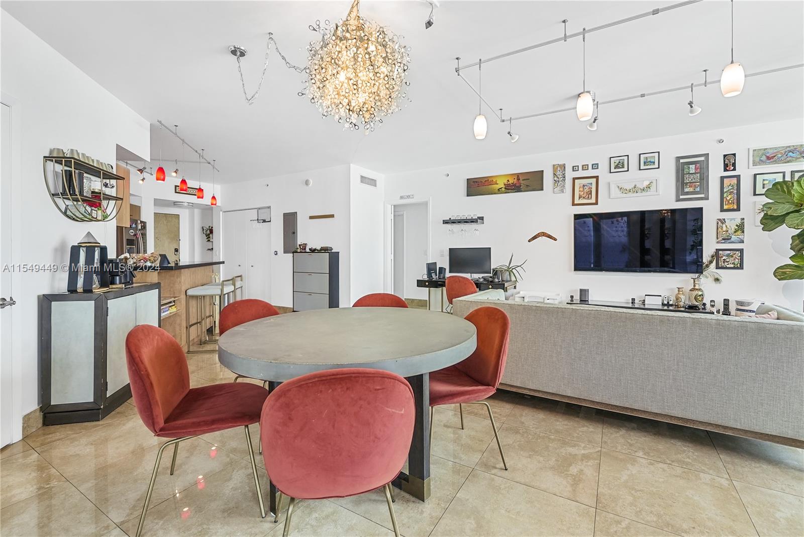 350 S Miami Ave 2501, Miami, Florida 33130, 3 Bedrooms Bedrooms, ,2 BathroomsBathrooms,Residential,For Sale,350 S Miami Ave 2501,A11549449