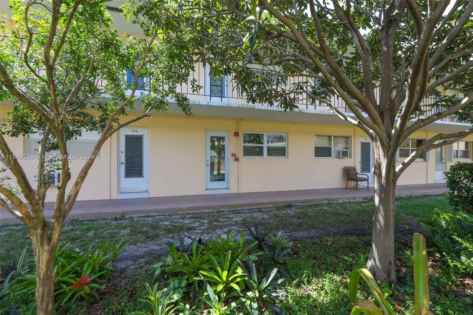 2141 NE 56th St 105, Fort Lauderdale, FL 33308, 1 Bedroom Bedrooms, ,1 BathroomBathrooms,Residential,For Sale,56th St,A11549538