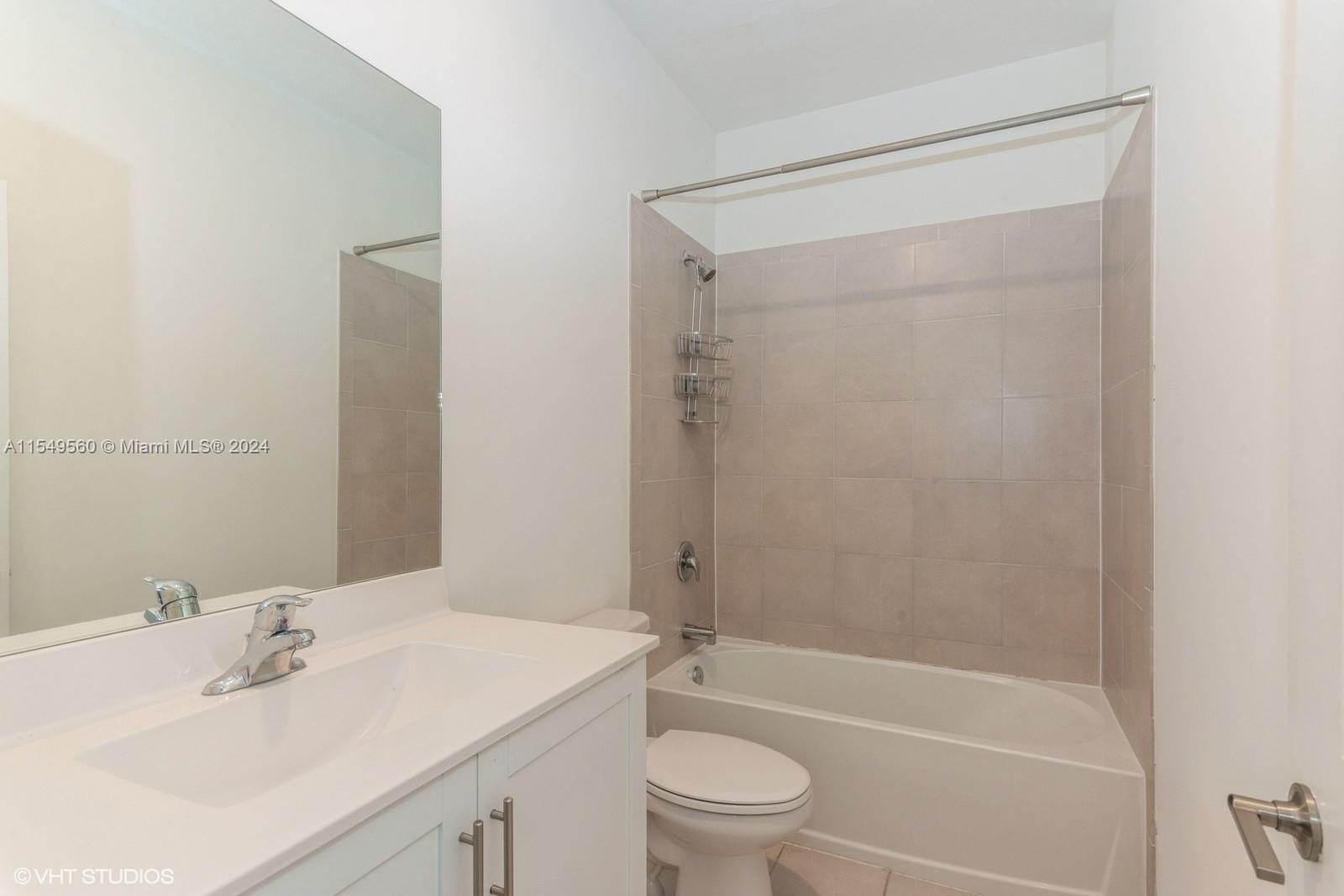 2675 SE 12th St 2675, Homestead, Florida 33035, 3 Bedrooms Bedrooms, ,2 BathroomsBathrooms,Residential,For Sale,2675 SE 12th St 2675,A11549560