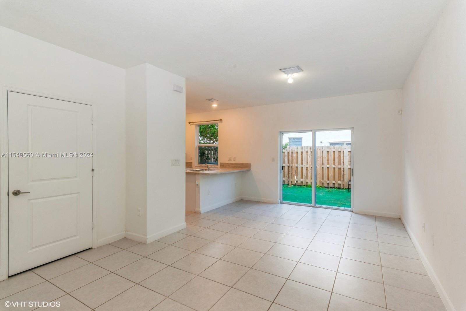 2675 SE 12th St 2675, Homestead, Florida 33035, 3 Bedrooms Bedrooms, ,2 BathroomsBathrooms,Residential,For Sale,2675 SE 12th St 2675,A11549560