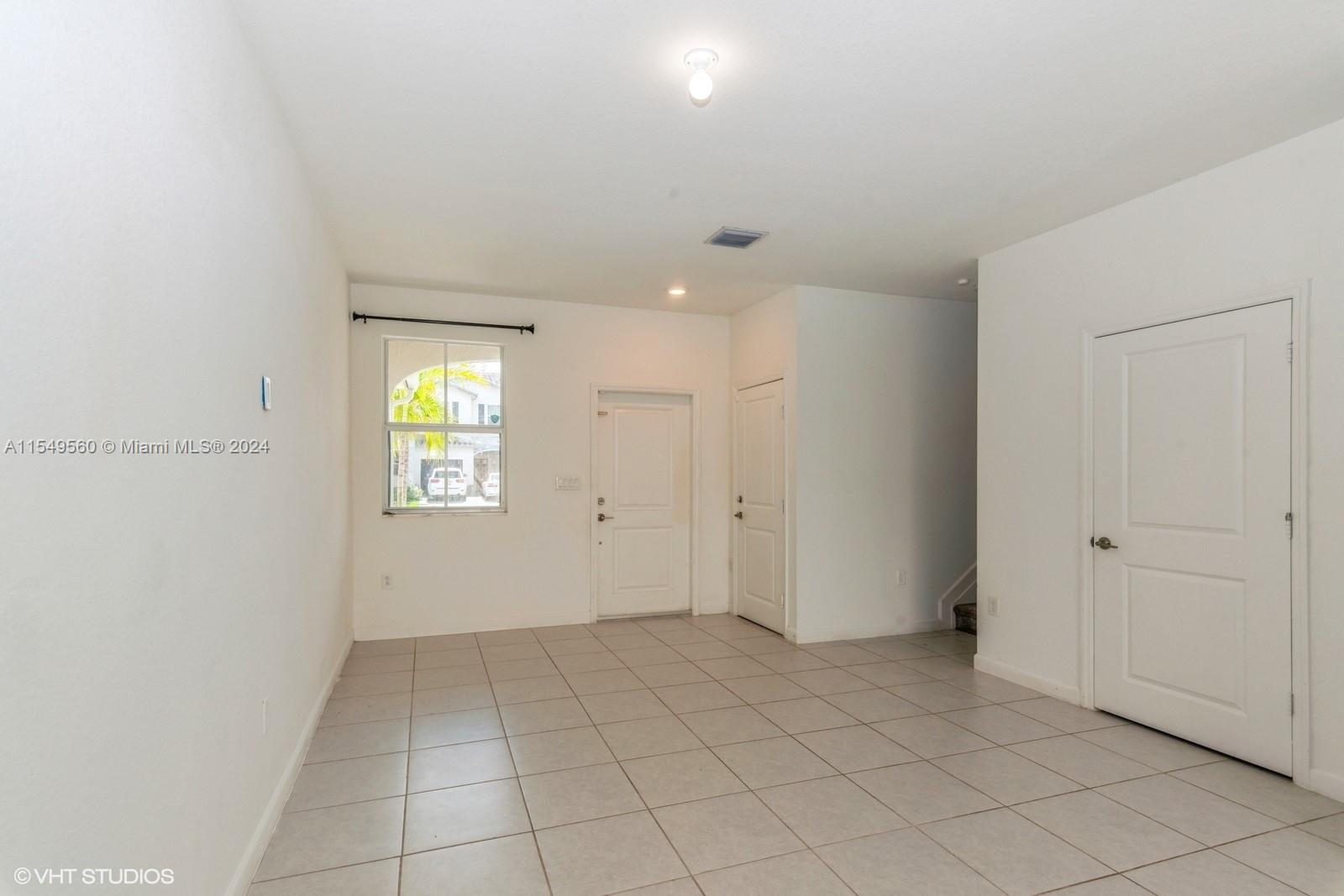 2675 SE 12th St 2675, Homestead, Florida 33035, 3 Bedrooms Bedrooms, ,2 BathroomsBathrooms,Residential,For Sale,2675 SE 12th St 2675,A11549560