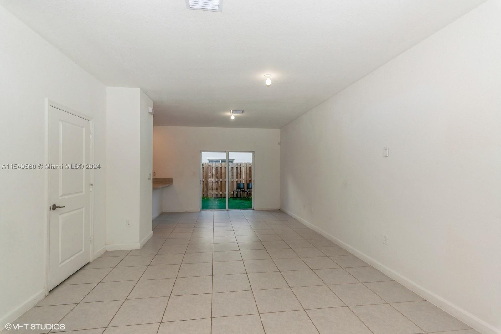 2675 SE 12th St 2675, Homestead, Florida 33035, 3 Bedrooms Bedrooms, ,2 BathroomsBathrooms,Residential,For Sale,2675 SE 12th St 2675,A11549560