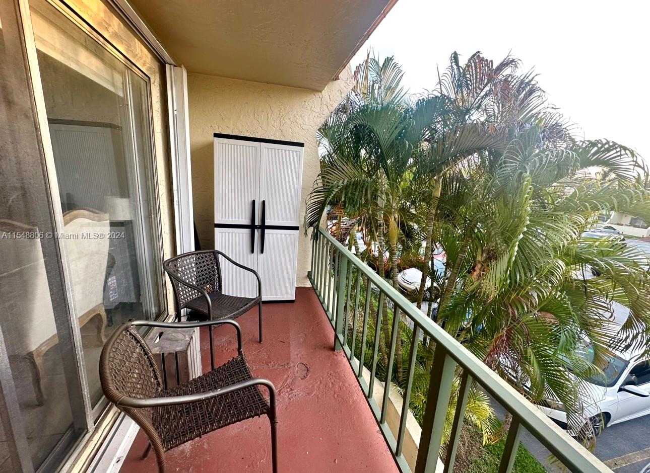 14001 90th Ave, Miami, FL, 33176 United States, 1 Bedroom Bedrooms, ,1 BathroomBathrooms,Residential,For Sale,90th Ave,A11548806