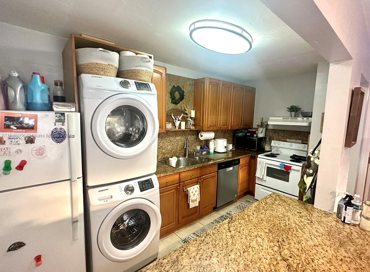 14001 90th Ave, Miami, FL, 33176 United States, 1 Bedroom Bedrooms, ,1 BathroomBathrooms,Residential,For Sale,90th Ave,A11548806