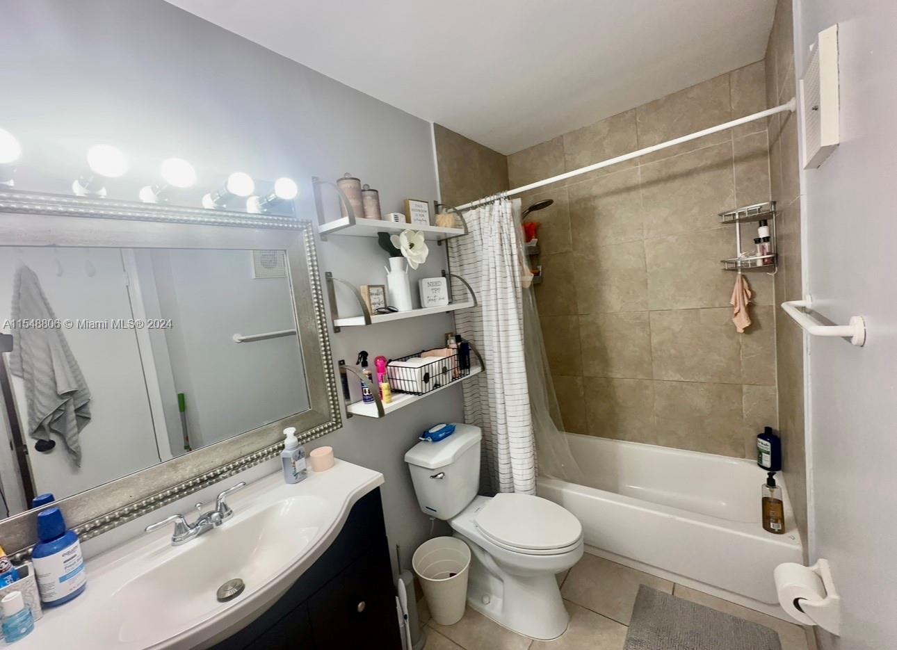 14001 90th Ave, Miami, FL, 33176 United States, 1 Bedroom Bedrooms, ,1 BathroomBathrooms,Residential,For Sale,90th Ave,A11548806