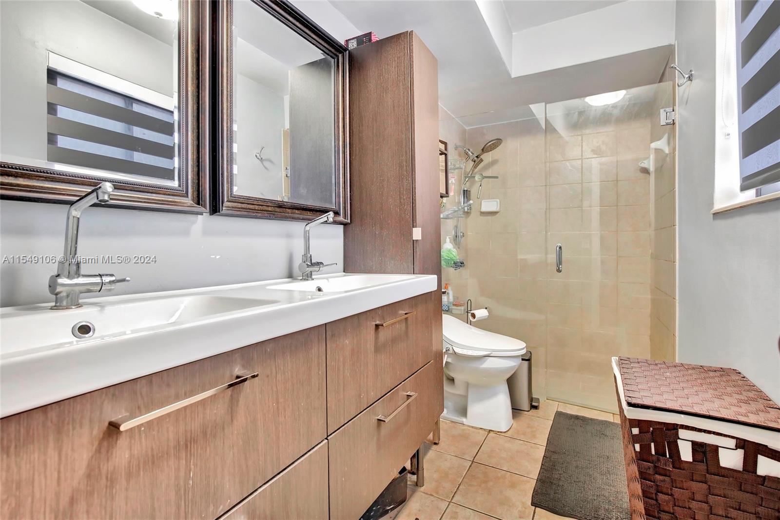 Listing Photo 11