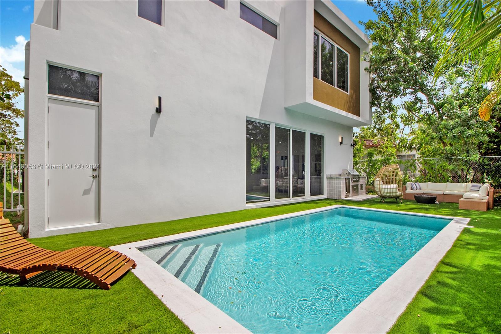 1816 SW 23rd St, Miami, Florida 33145, 5 Bedrooms Bedrooms, ,4 BathroomsBathrooms,Residential,For Sale,1816 SW 23rd St,A11549053