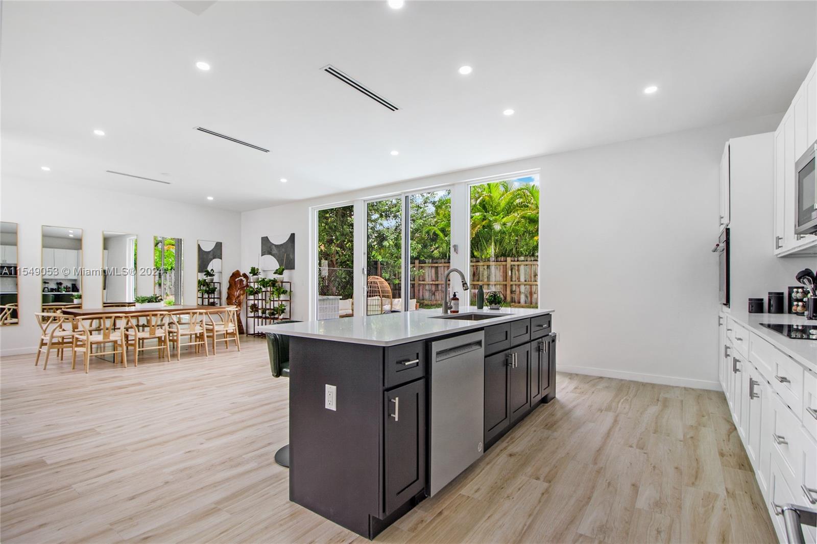 1816 SW 23rd St, Miami, Florida 33145, 5 Bedrooms Bedrooms, ,4 BathroomsBathrooms,Residential,For Sale,1816 SW 23rd St,A11549053