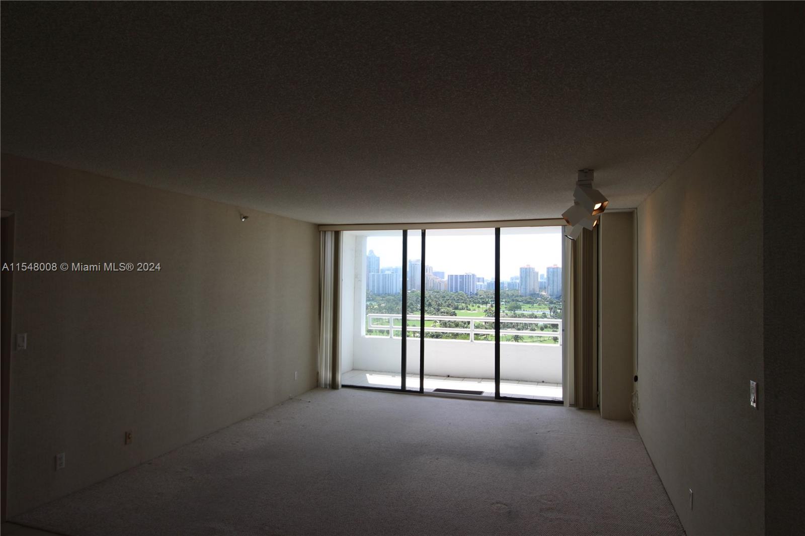 20225 NE 34th Ct 1615, Aventura, Florida 33180, 2 Bedrooms Bedrooms, ,2 BathroomsBathrooms,Residential,For Sale,20225 NE 34th Ct 1615,A11548008