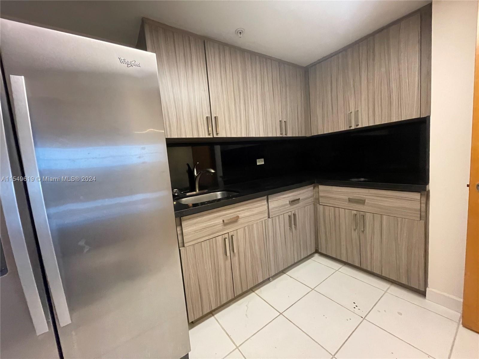 999 Brickell Bay Dr, Miami, FL, 33131 United States, 3 Bedrooms Bedrooms, ,1 BathroomBathrooms,Residential,For Sale,Brickell Bay Dr,A11549619