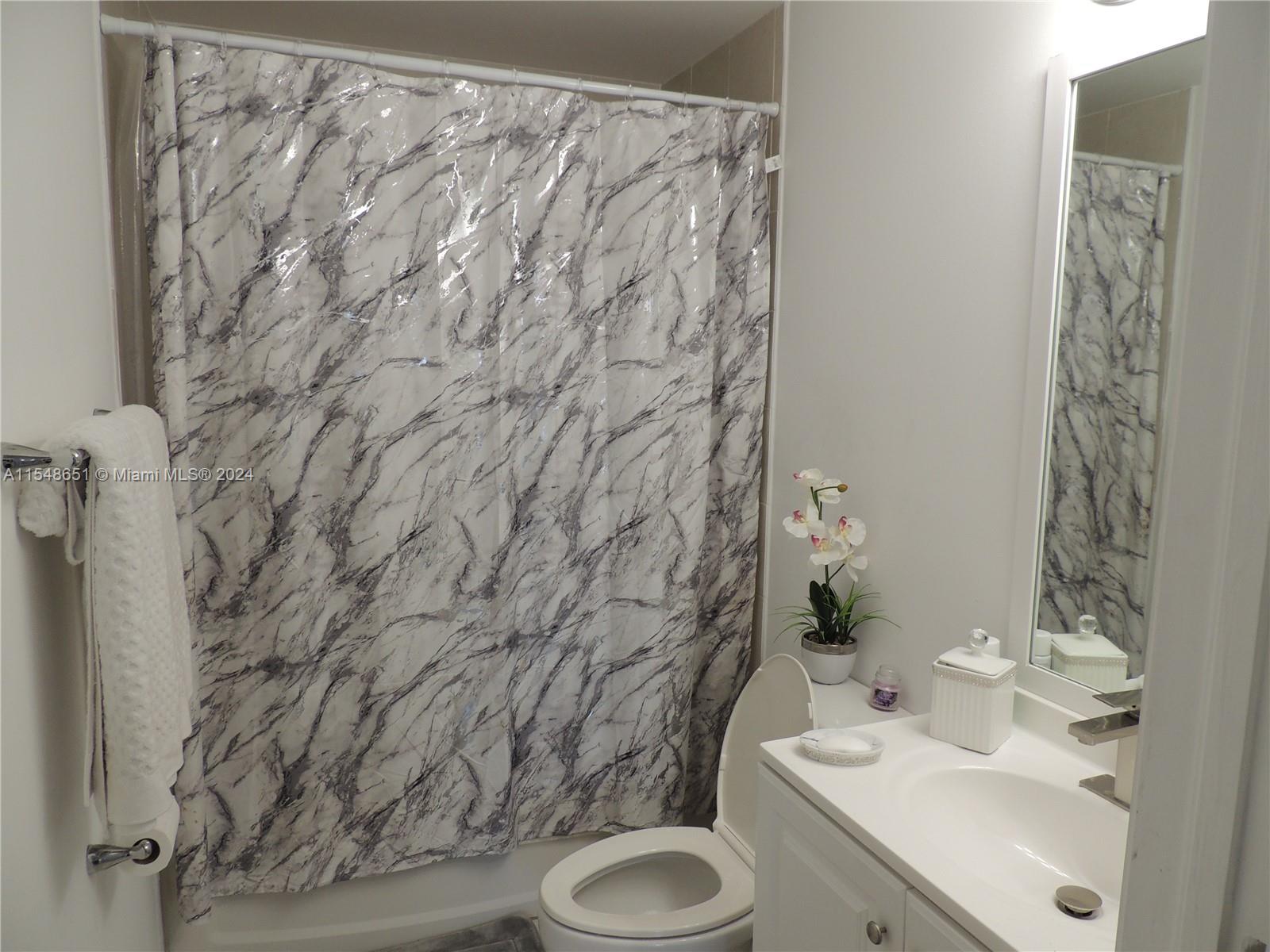 Doral, Florida 33178, 2 Bedrooms Bedrooms, ,2 BathroomsBathrooms,Residentiallease,For Rent,A11548651