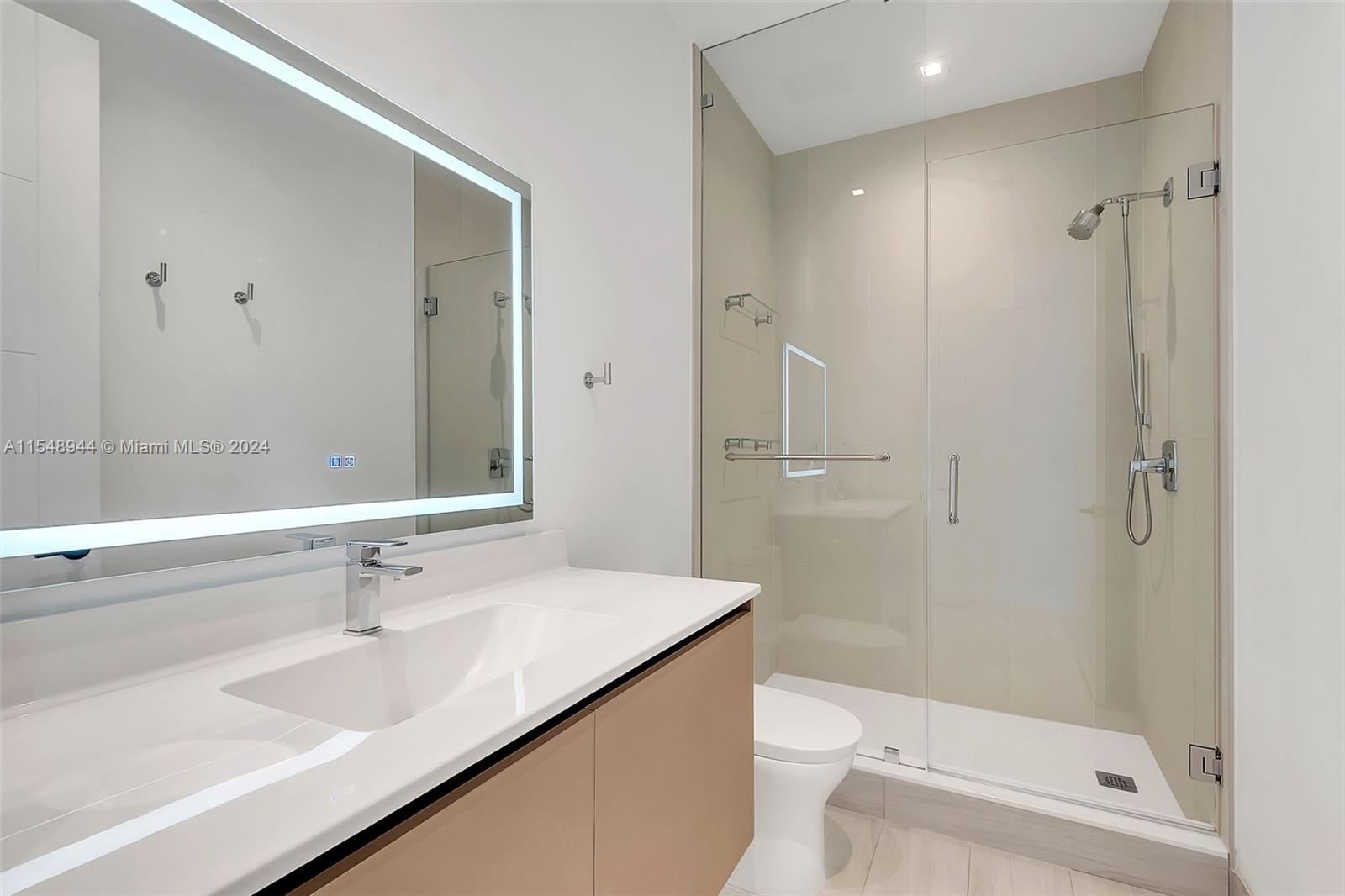 1030 15th St PH4, Miami Beach, Florida 33139, 3 Bedrooms Bedrooms, ,3 BathroomsBathrooms,Residential,For Sale,1030 15th St PH4,A11548944