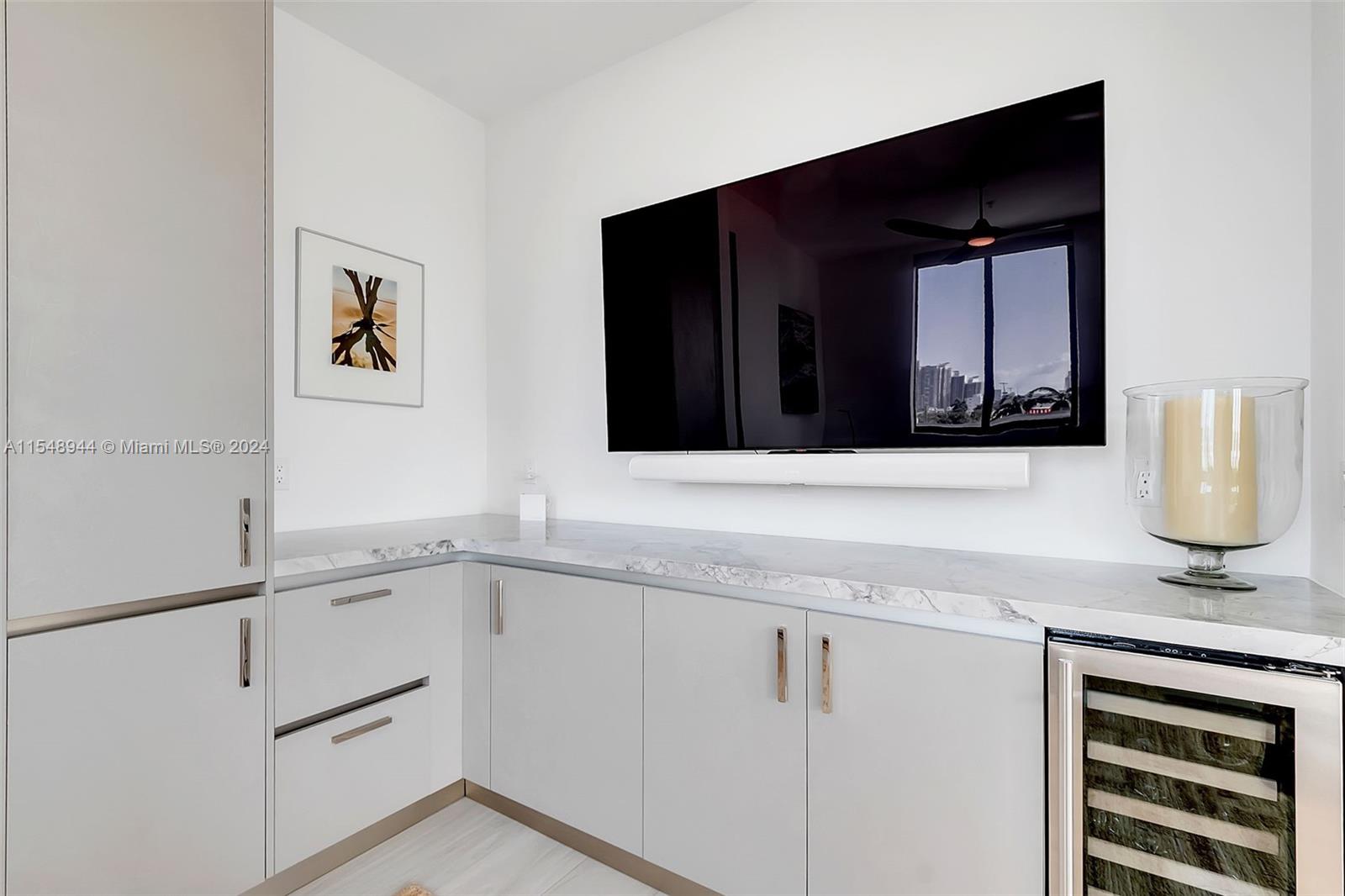 1030 15th St PH4, Miami Beach, Florida 33139, 3 Bedrooms Bedrooms, ,3 BathroomsBathrooms,Residential,For Sale,1030 15th St PH4,A11548944