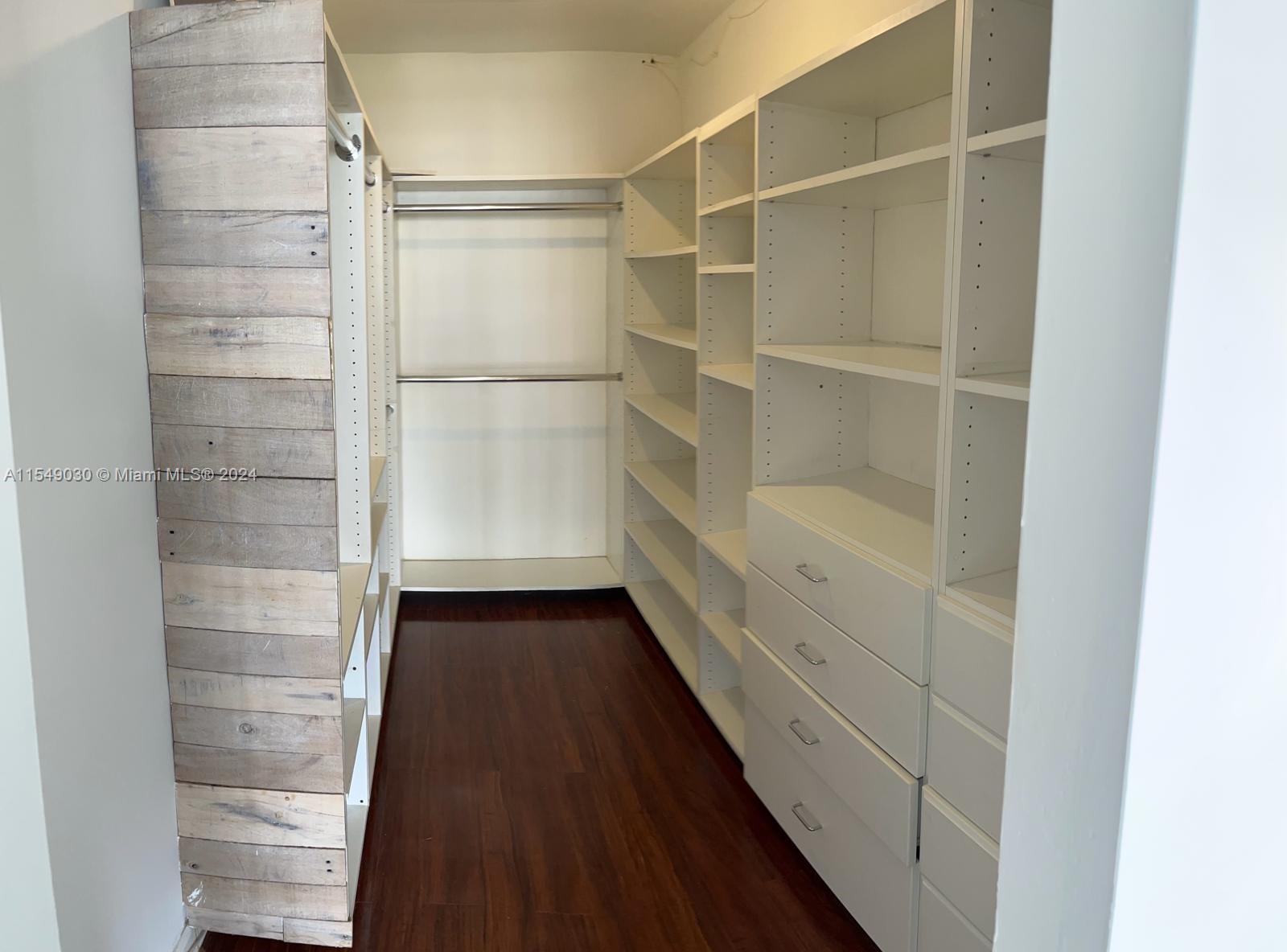 600 NE 36th St 423, Miami, Florida 33137, 2 Bedrooms Bedrooms, ,2 BathroomsBathrooms,Residential,For Sale,600 NE 36th St 423,A11549030