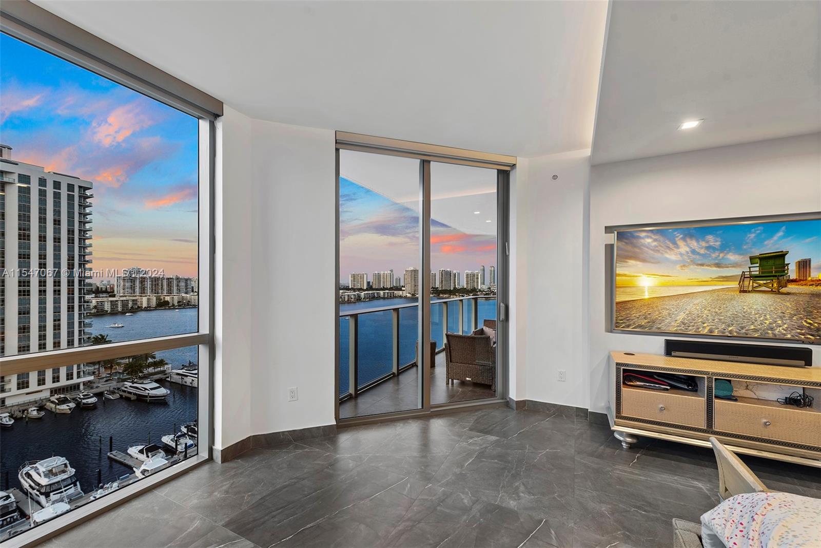 17111 Biscayne Blvd 1405/07, North Miami Beach, Florida 33160, 6 Bedrooms Bedrooms, ,4 BathroomsBathrooms,Residentiallease,For Rent,17111 Biscayne Blvd 1405/07,A11547067