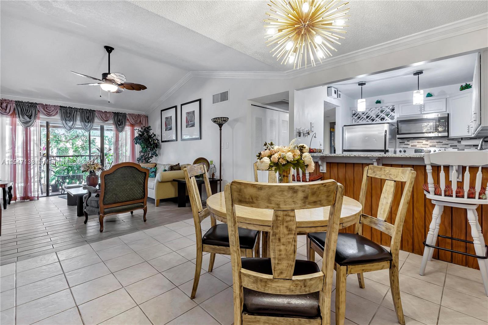5805 Washington St, Hollywood, FL, 33023 United States, 2 Bedrooms Bedrooms, ,2 BathroomsBathrooms,Residential,For Sale,Washington St,A11547133