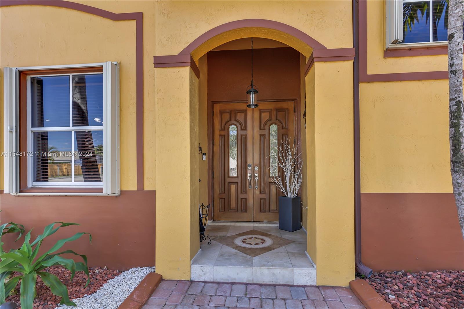 16206 SW 52nd Ter, Miami, Florida 33185, 4 Bedrooms Bedrooms, ,2 BathroomsBathrooms,Residential,For Sale,16206 SW 52nd Ter,A11548172