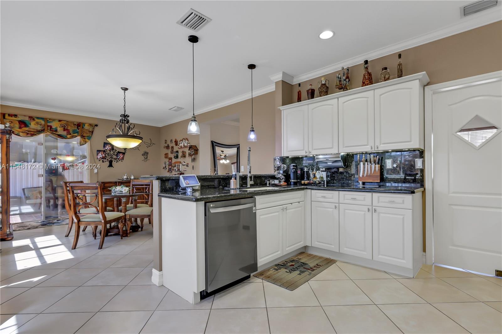 16206 SW 52nd Ter, Miami, Florida 33185, 4 Bedrooms Bedrooms, ,2 BathroomsBathrooms,Residential,For Sale,16206 SW 52nd Ter,A11548172