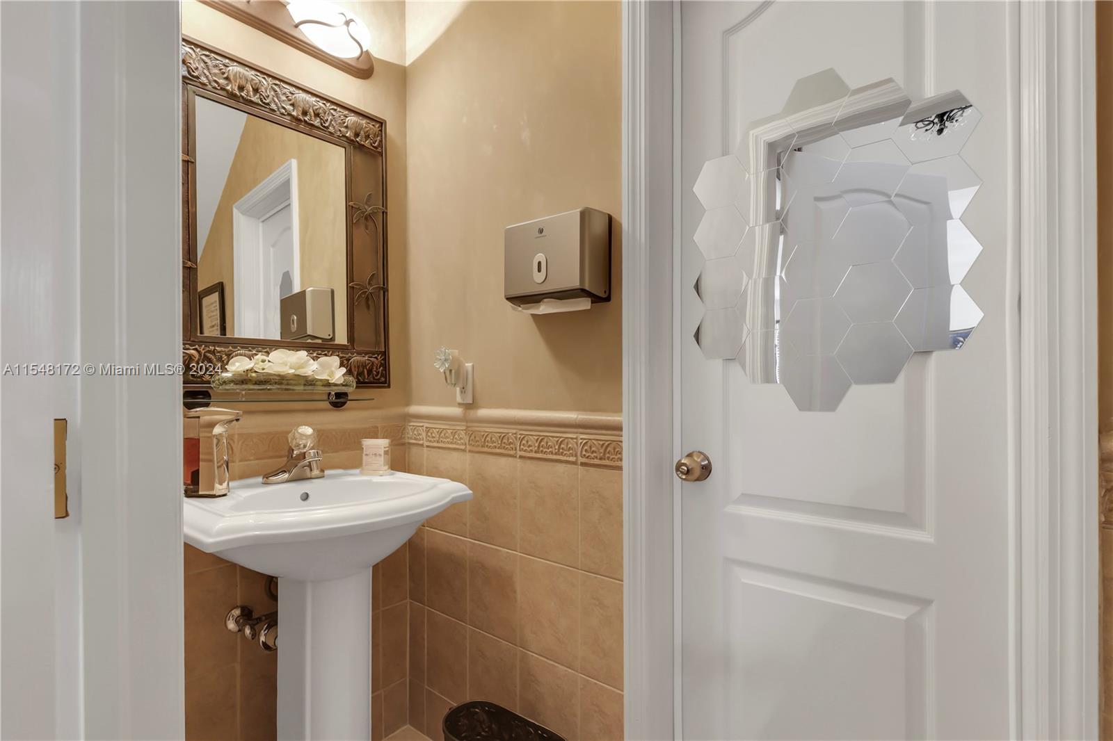 16206 SW 52nd Ter, Miami, Florida 33185, 4 Bedrooms Bedrooms, ,2 BathroomsBathrooms,Residential,For Sale,16206 SW 52nd Ter,A11548172