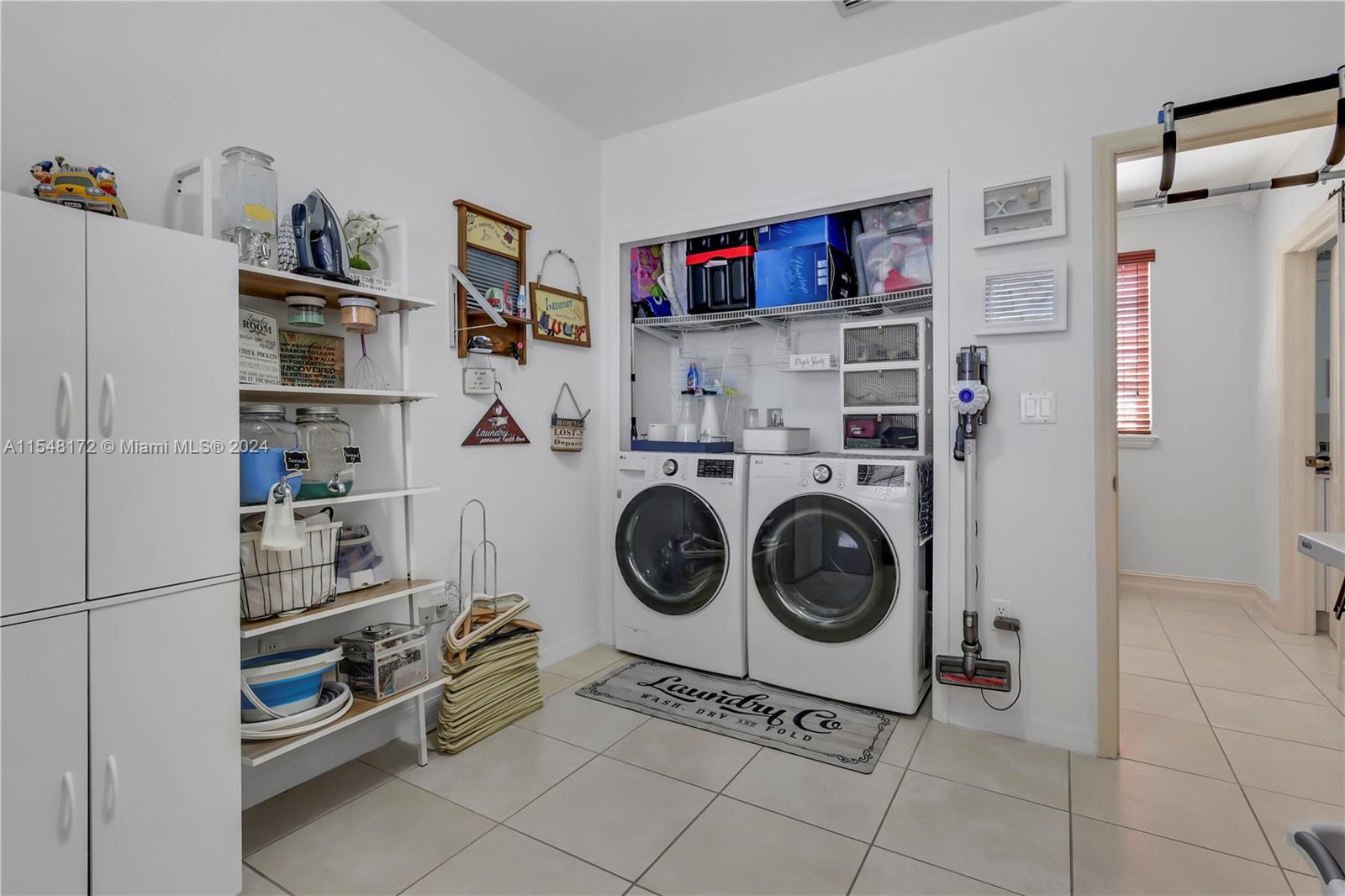 16206 SW 52nd Ter, Miami, Florida 33185, 4 Bedrooms Bedrooms, ,2 BathroomsBathrooms,Residential,For Sale,16206 SW 52nd Ter,A11548172