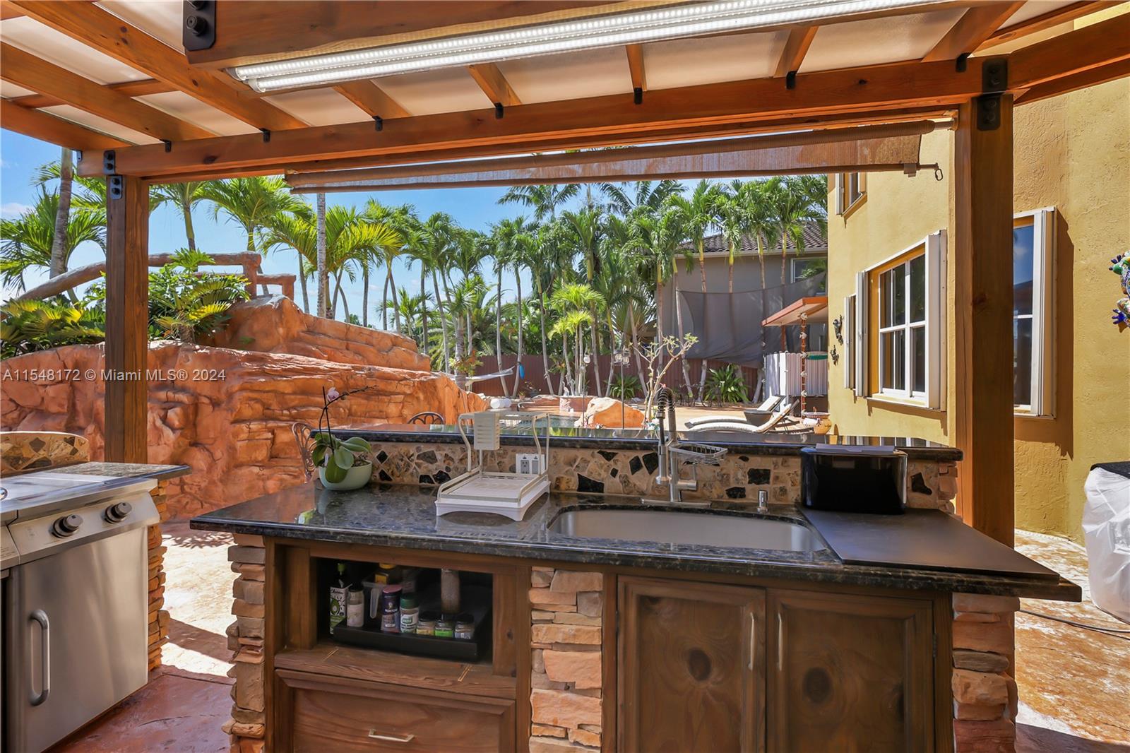 16206 SW 52nd Ter, Miami, Florida 33185, 4 Bedrooms Bedrooms, ,2 BathroomsBathrooms,Residential,For Sale,16206 SW 52nd Ter,A11548172