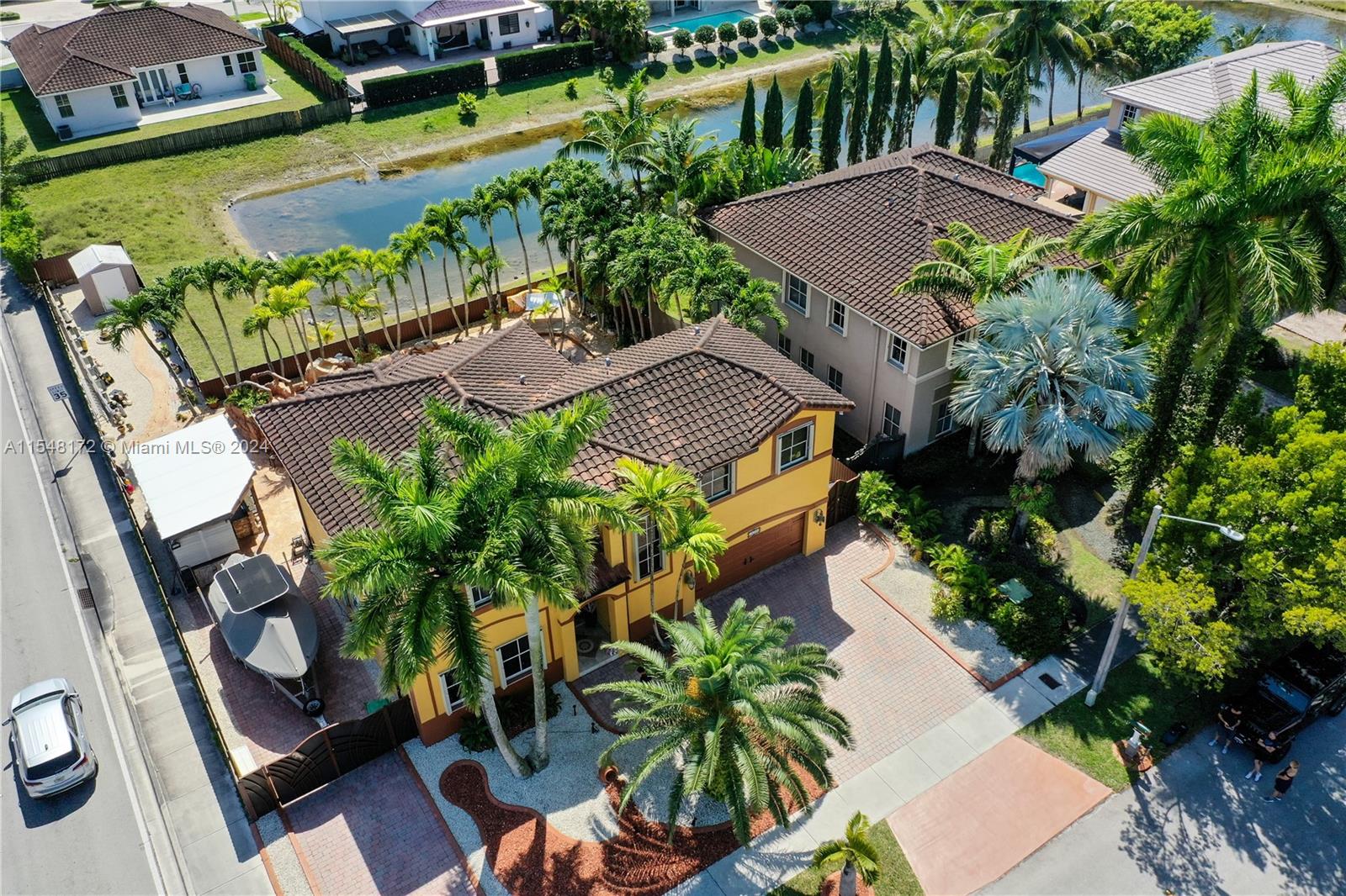 16206 SW 52nd Ter, Miami, Florida 33185, 4 Bedrooms Bedrooms, ,2 BathroomsBathrooms,Residential,For Sale,16206 SW 52nd Ter,A11548172