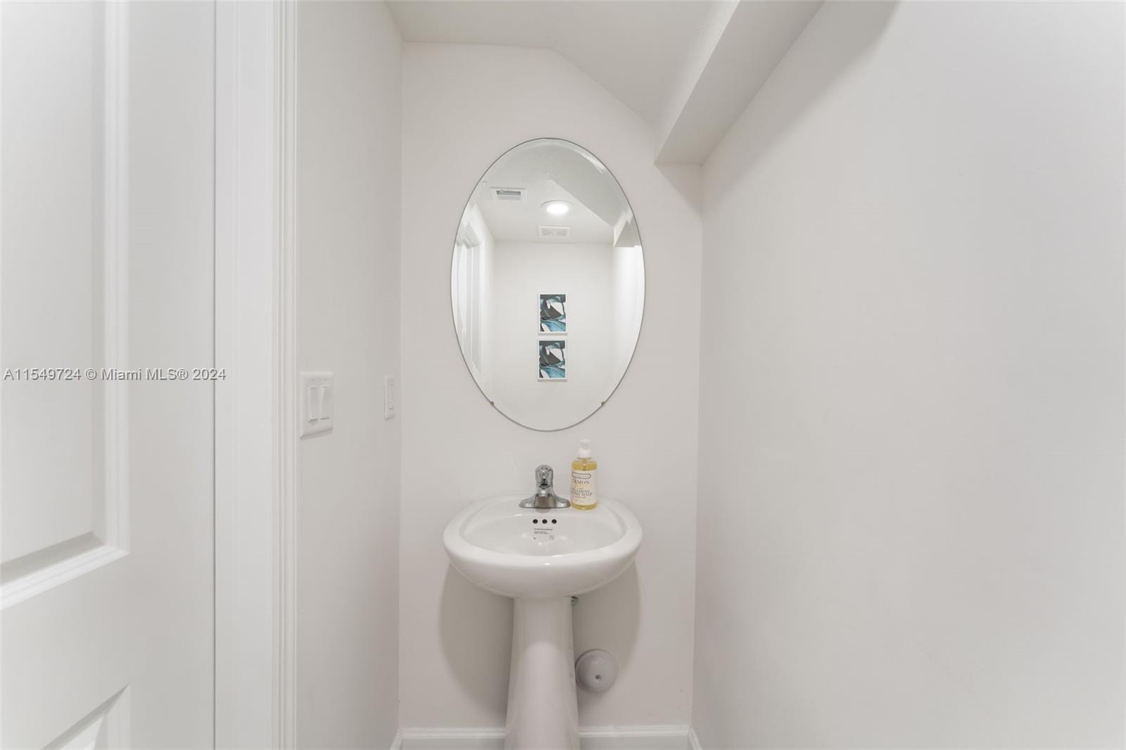 16242 SW 290th Ter, Miami, Florida 33033, 3 Bedrooms Bedrooms, ,2 BathroomsBathrooms,Residential,For Sale,16242 SW 290th Ter,A11549724