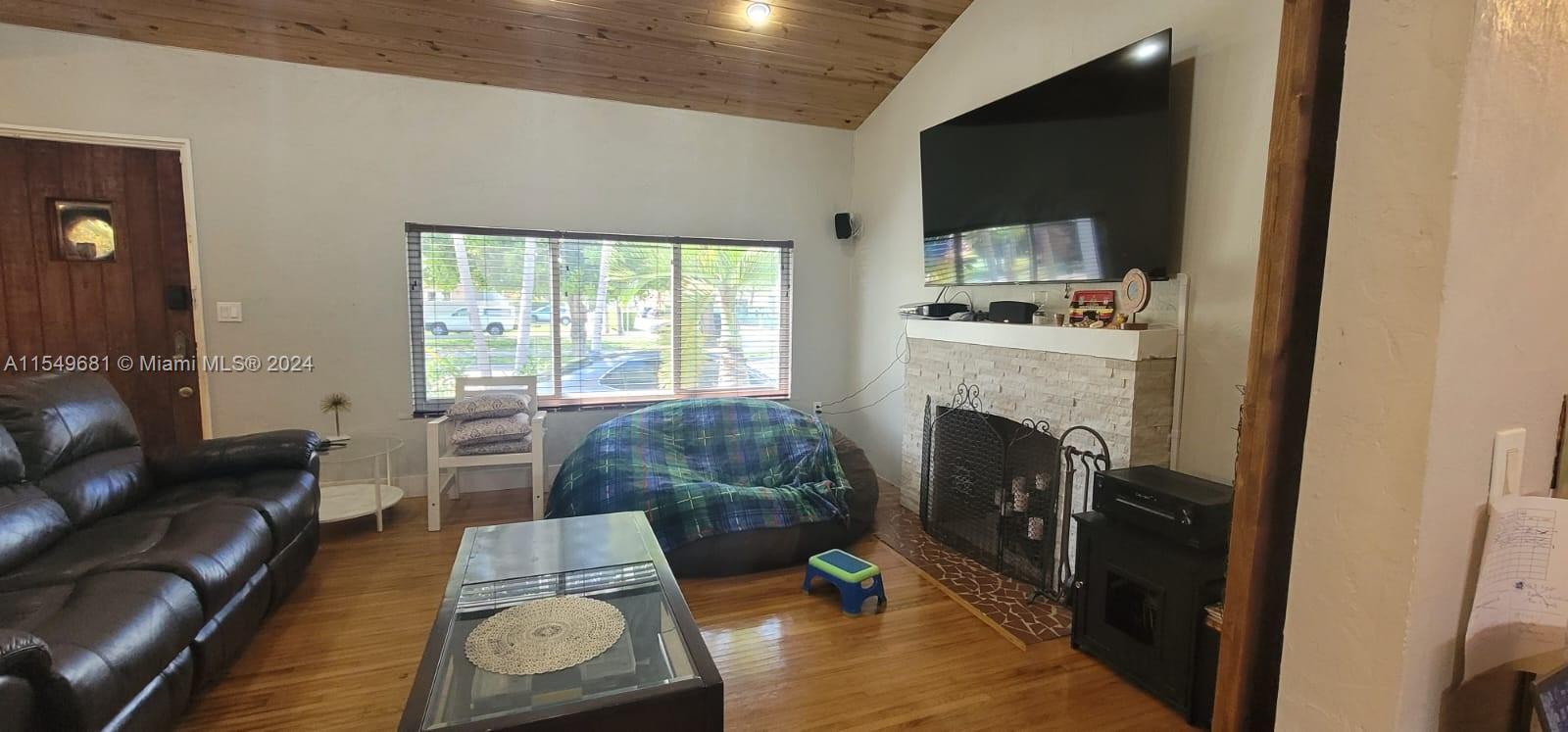 2001 SW 13th Ave, Miami, Florida 33145, 4 Bedrooms Bedrooms, ,3 BathroomsBathrooms,Residential,For Sale,2001 SW 13th Ave,A11549681