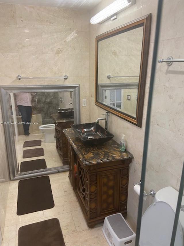 3129 Hollywood Blvd, Hollywood, FL, 33021 United States, 2 Bedrooms Bedrooms, ,2 BathroomsBathrooms,Residential,For Sale,Hollywood Blvd,A11549732