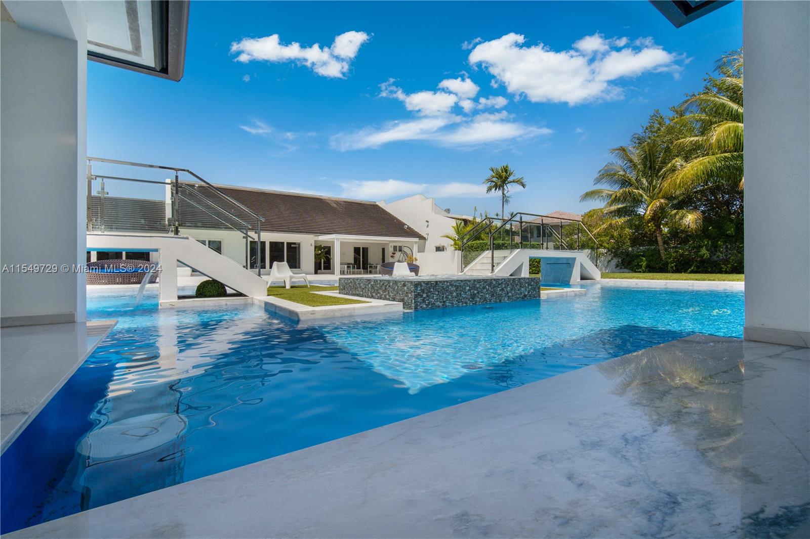 14090 SW 34th St, Miami, Florida 33175, 6 Bedrooms Bedrooms, ,4 BathroomsBathrooms,Residential,For Sale,14090 SW 34th St,A11549729