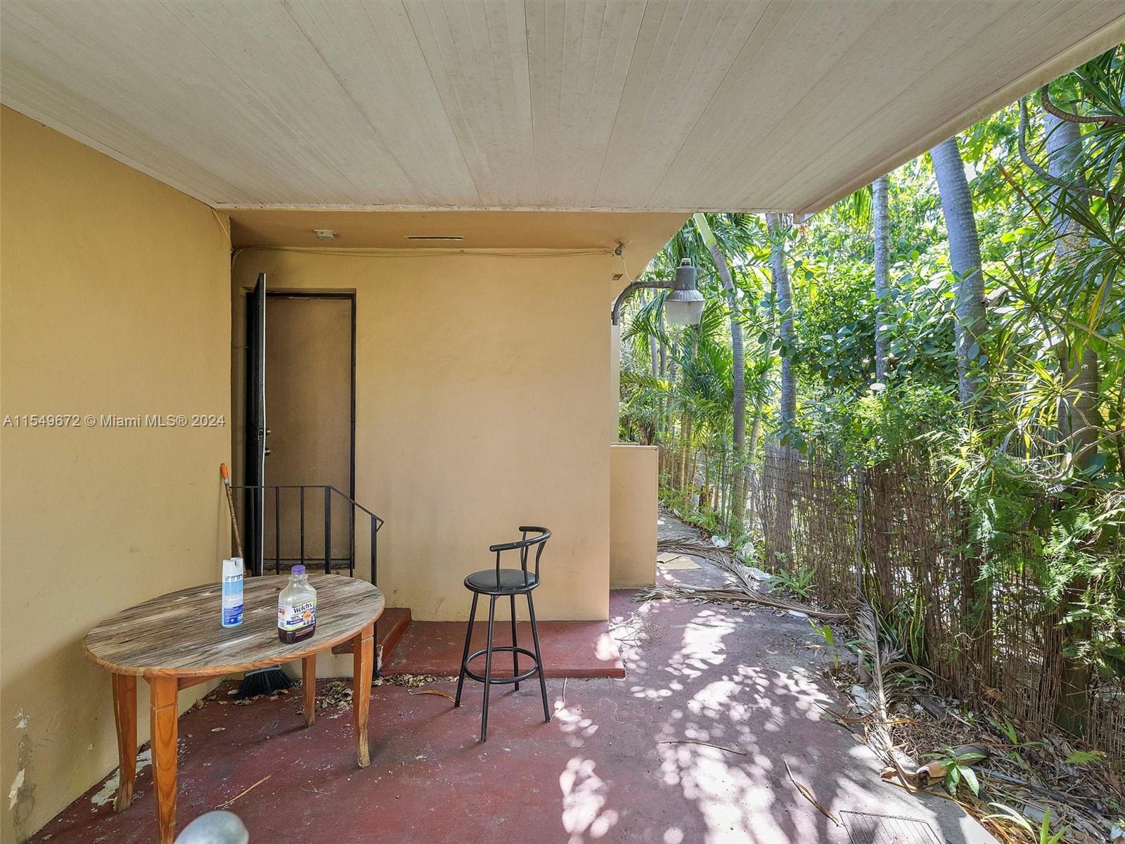 3237 SW 2nd St, Miami, Florida 33135, 3 Bedrooms Bedrooms, 6 Rooms Rooms,2 BathroomsBathrooms,Residential,For Sale,3237 SW 2nd St,A11549672