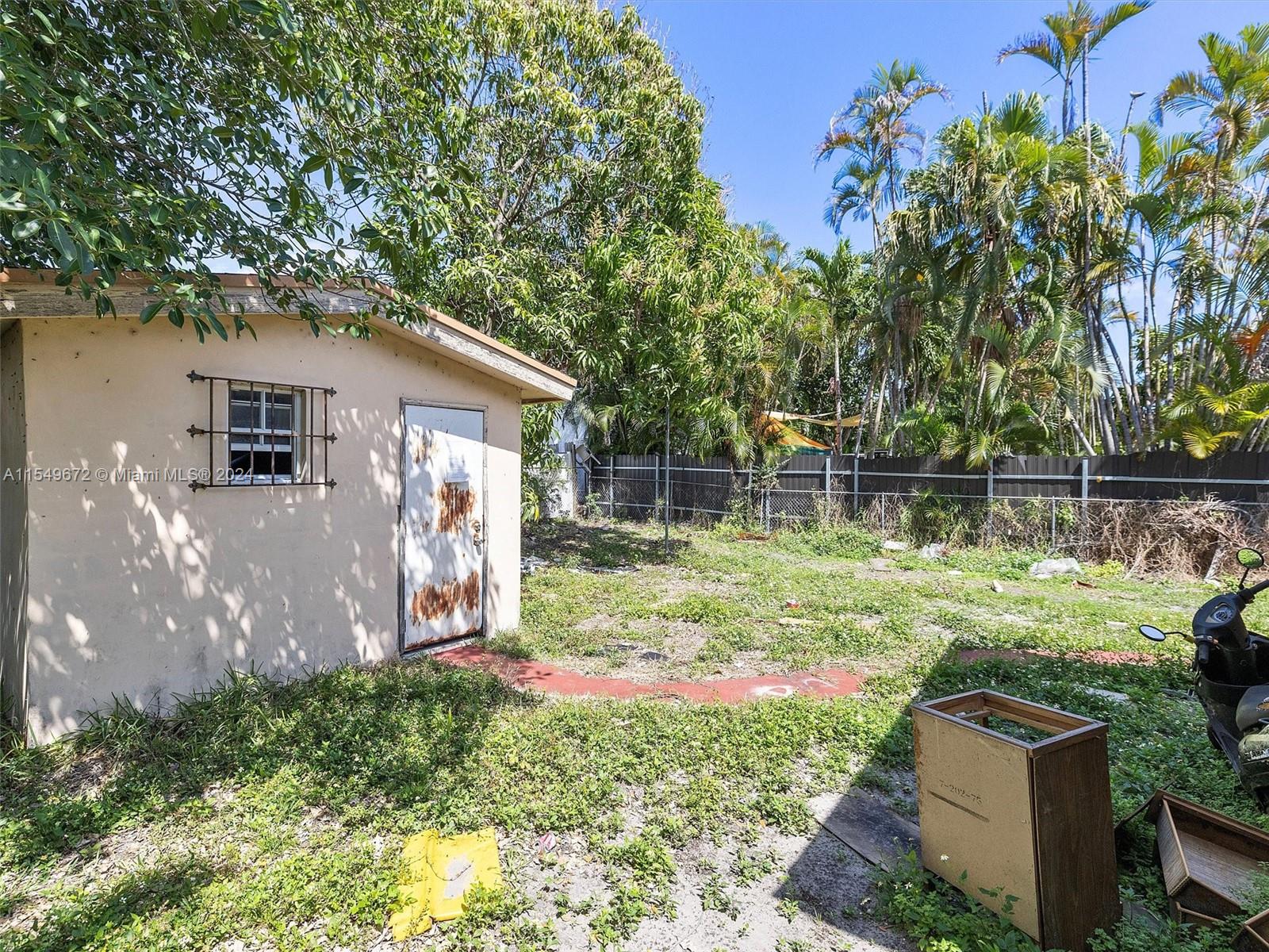 3237 SW 2nd St, Miami, Florida 33135, 3 Bedrooms Bedrooms, 6 Rooms Rooms,2 BathroomsBathrooms,Residential,For Sale,3237 SW 2nd St,A11549672