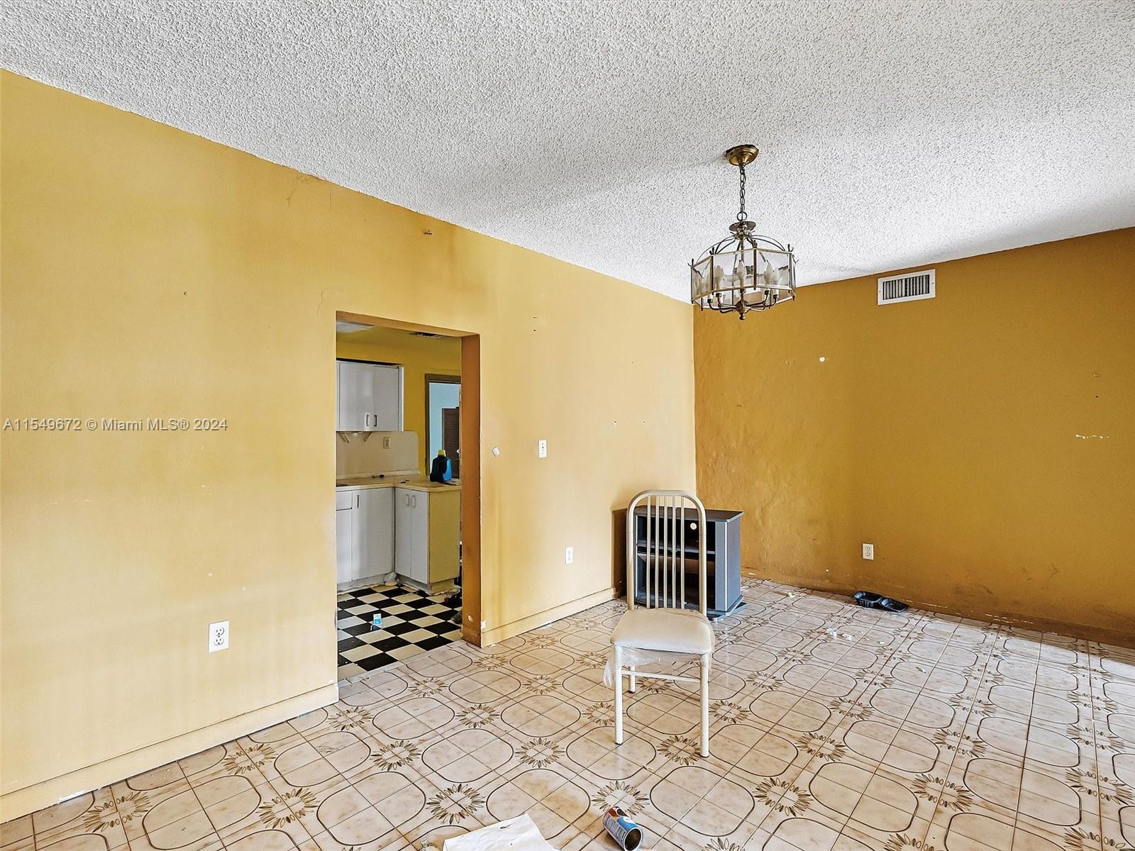 3237 SW 2nd St, Miami, Florida 33135, 3 Bedrooms Bedrooms, 6 Rooms Rooms,2 BathroomsBathrooms,Residential,For Sale,3237 SW 2nd St,A11549672