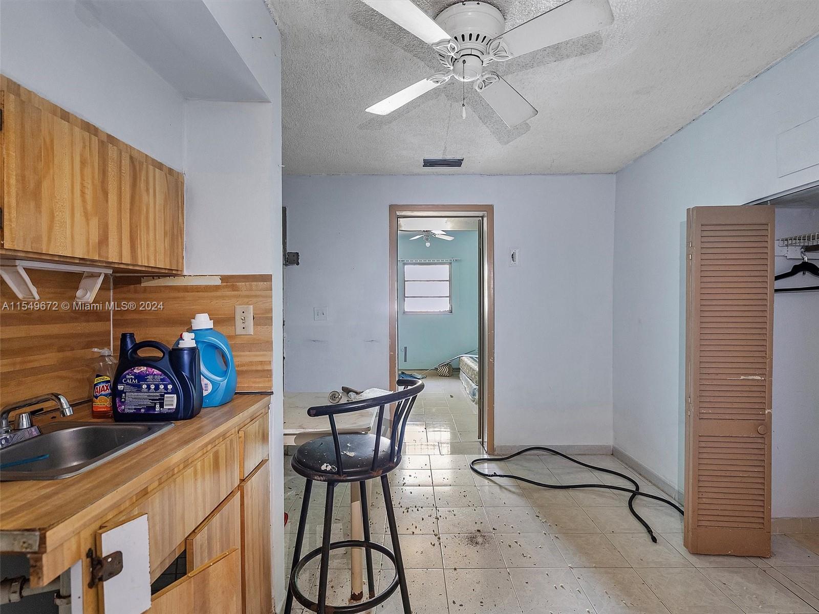 3237 SW 2nd St, Miami, Florida 33135, 3 Bedrooms Bedrooms, 6 Rooms Rooms,2 BathroomsBathrooms,Residential,For Sale,3237 SW 2nd St,A11549672