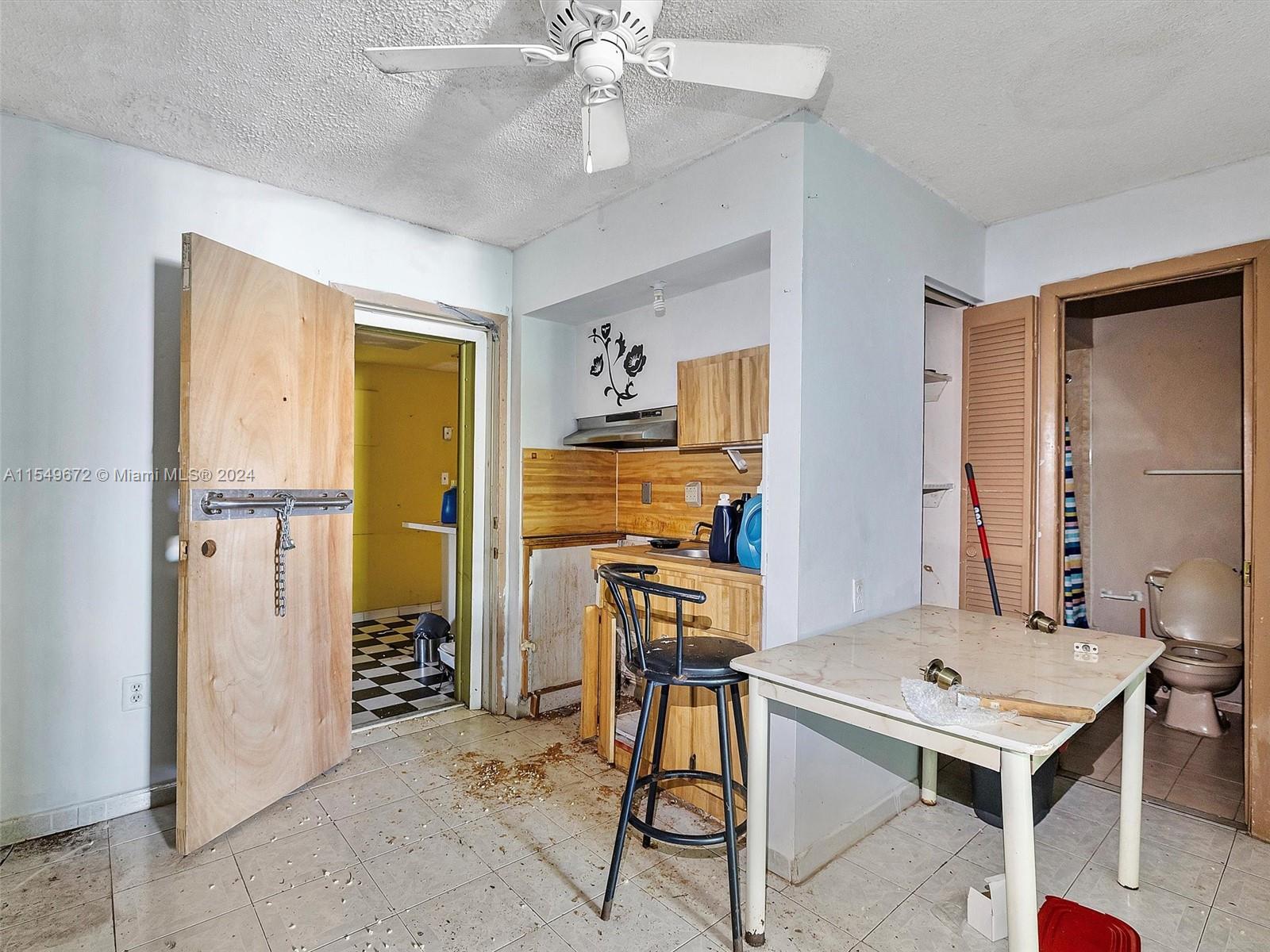 3237 SW 2nd St, Miami, Florida 33135, 3 Bedrooms Bedrooms, 6 Rooms Rooms,2 BathroomsBathrooms,Residential,For Sale,3237 SW 2nd St,A11549672