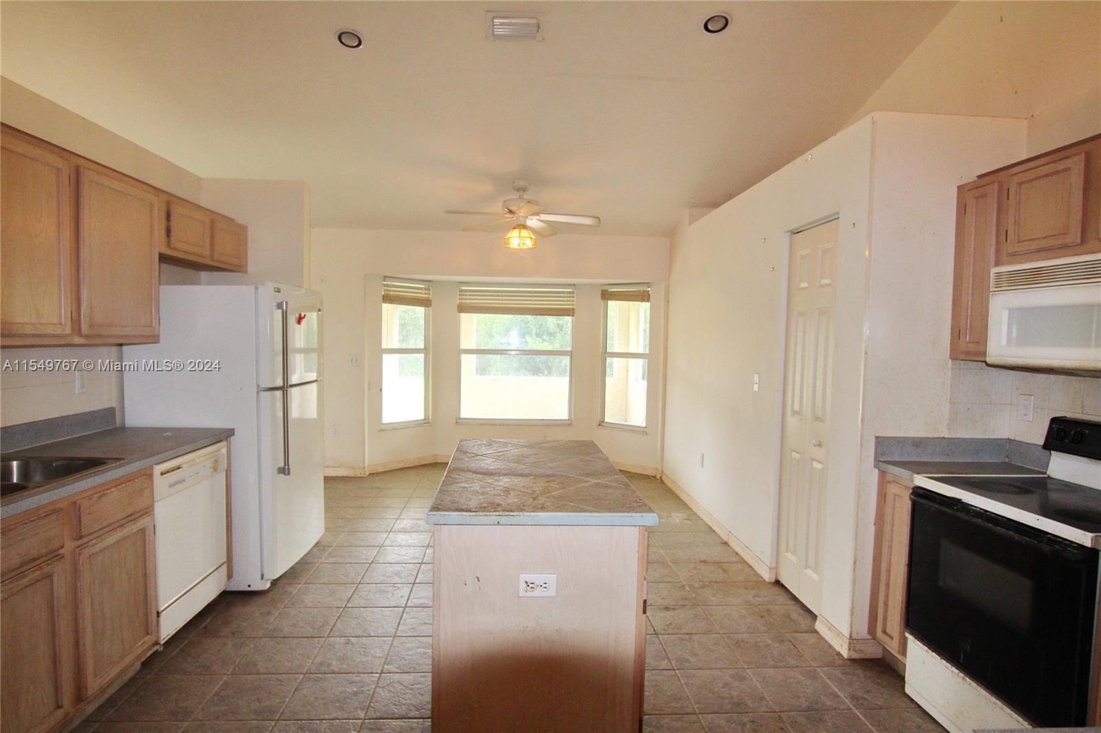 5380 56th Parkway, Okeechobee, FL, 34972 United States, 4 Bedrooms Bedrooms, ,2 BathroomsBathrooms,Residential,For Sale,56th Parkway,A11549767