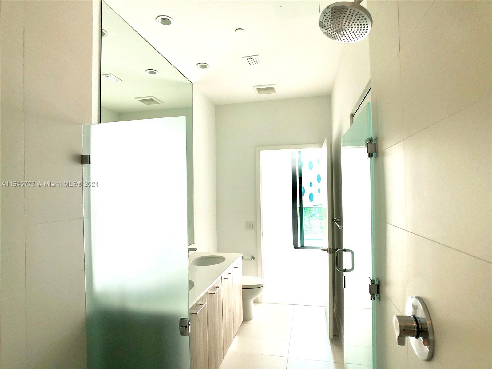 501 NE 31st St 205, Miami, Florida 33137, 1 Bedroom Bedrooms, ,1 BathroomBathrooms,Residential,For Sale,501 NE 31st St 205,A11549773