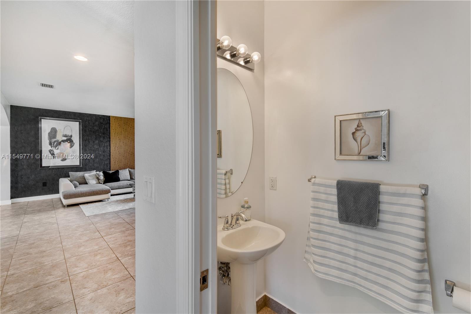 28323 SW 129th Ct, Homestead, Florida 33033, 4 Bedrooms Bedrooms, ,2 BathroomsBathrooms,Residential,For Sale,28323 SW 129th Ct,A11549771