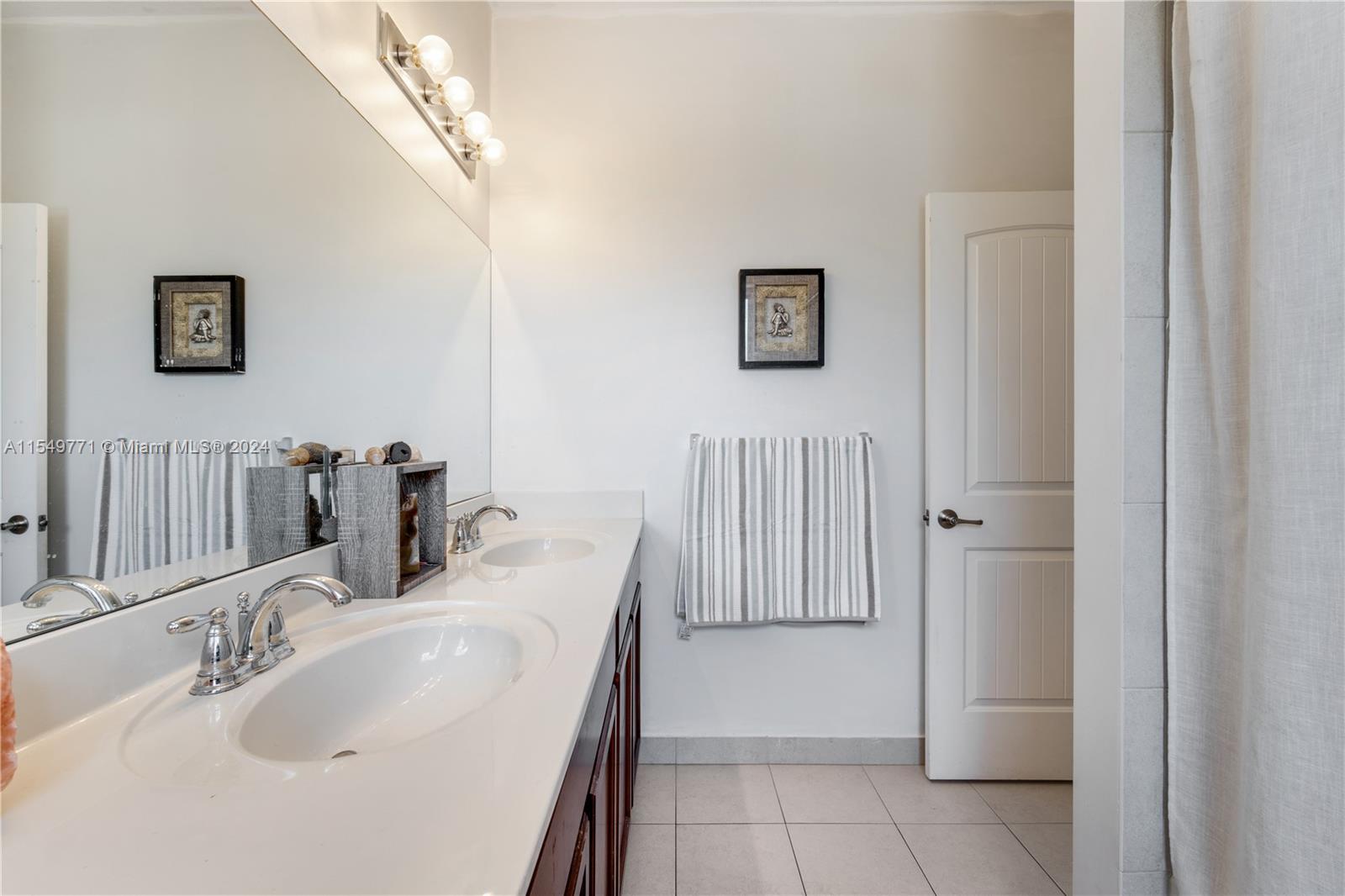 28323 SW 129th Ct, Homestead, Florida 33033, 4 Bedrooms Bedrooms, ,2 BathroomsBathrooms,Residential,For Sale,28323 SW 129th Ct,A11549771