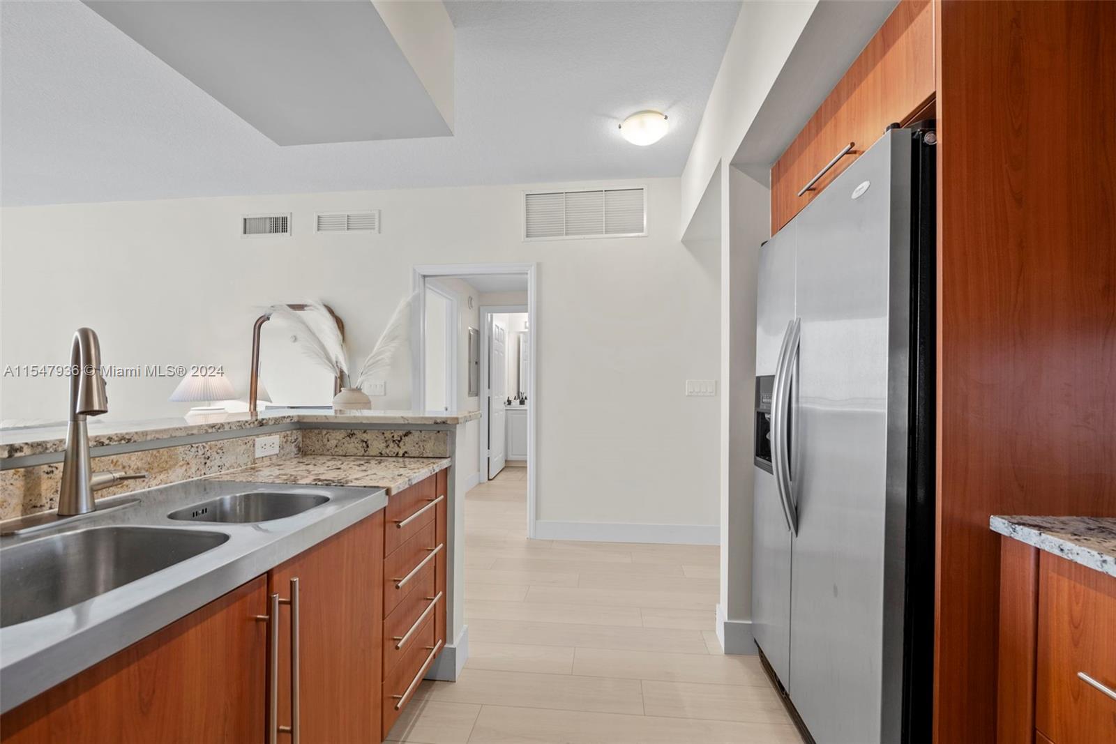 888 S Douglas Rd 917, Coral Gables, Florida 33134, 2 Bedrooms Bedrooms, ,2 BathroomsBathrooms,Residential,For Sale,888 S Douglas Rd 917,A11547936