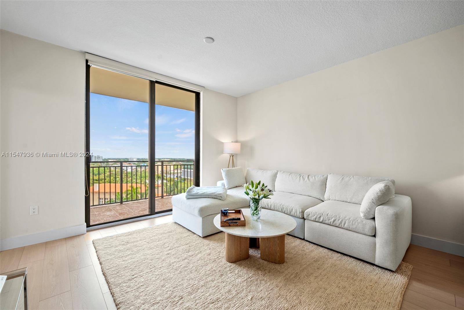 888 S Douglas Rd 917, Coral Gables, Florida 33134, 2 Bedrooms Bedrooms, ,2 BathroomsBathrooms,Residential,For Sale,888 S Douglas Rd 917,A11547936