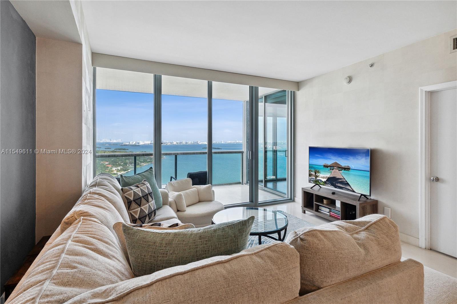 601 NE 36th St 2509, Miami, Florida 33137, 2 Bedrooms Bedrooms, ,2 BathroomsBathrooms,Residential,For Sale,601 NE 36th St 2509,A11549611