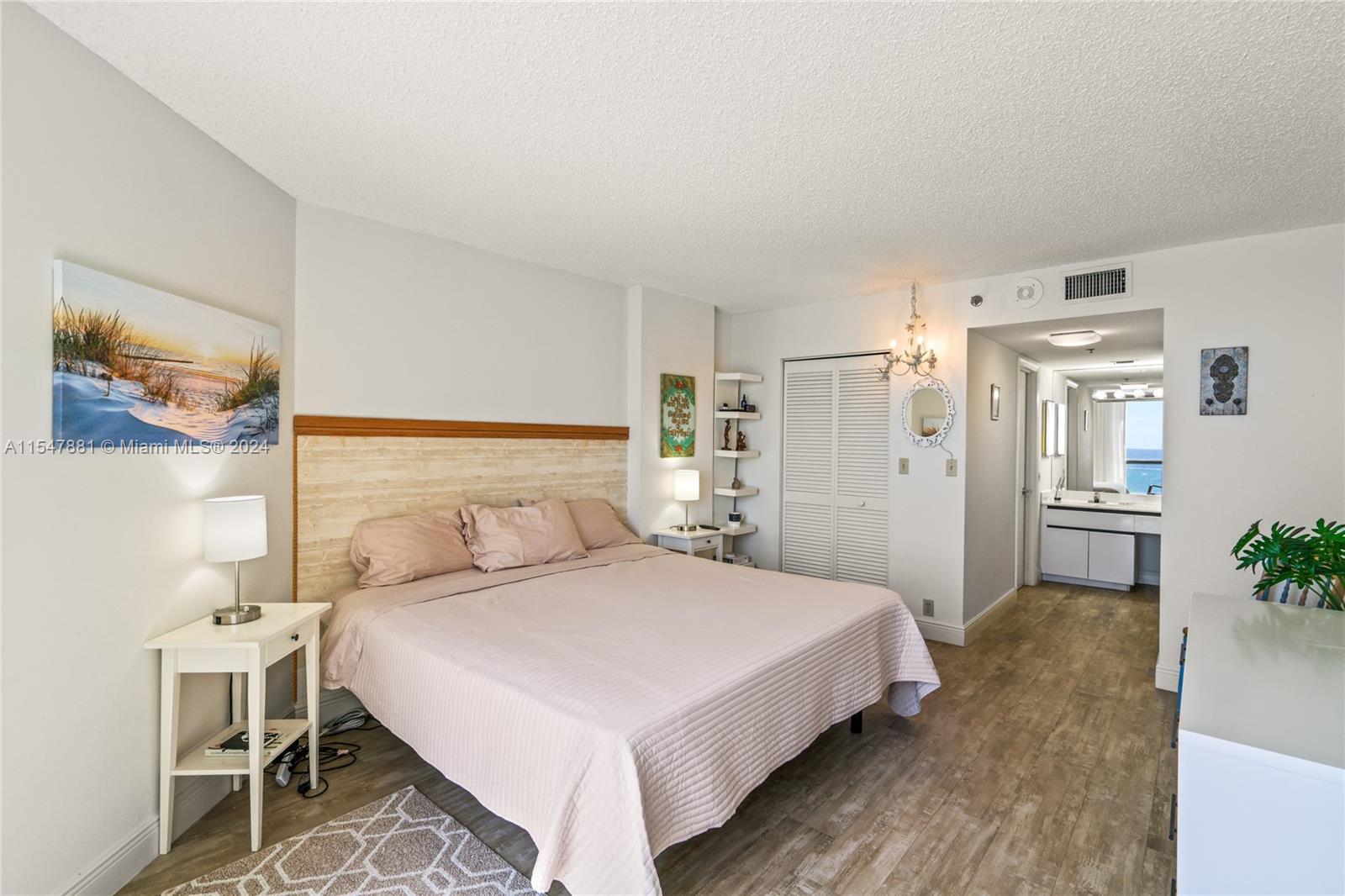 6767 Collins Ave 1408, Miami Beach, Florida 33141, 2 Bedrooms Bedrooms, ,2 BathroomsBathrooms,Residential,For Sale,6767 Collins Ave 1408,A11547881