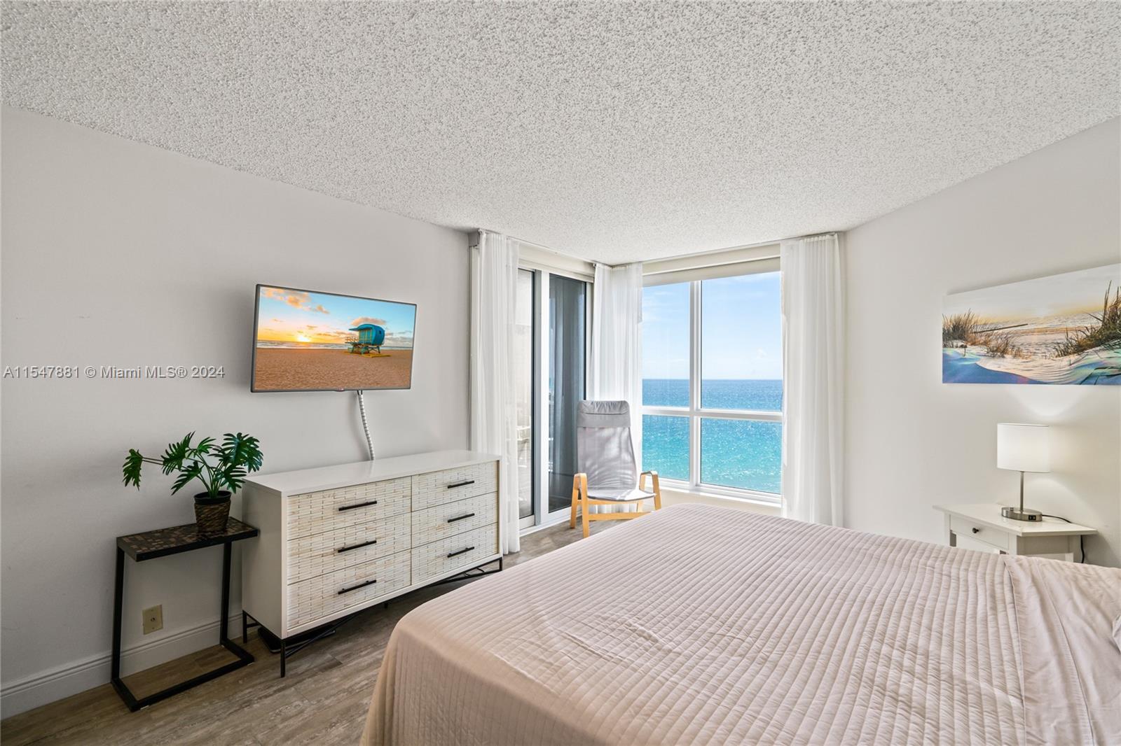 6767 Collins Ave 1408, Miami Beach, Florida 33141, 2 Bedrooms Bedrooms, ,2 BathroomsBathrooms,Residential,For Sale,6767 Collins Ave 1408,A11547881