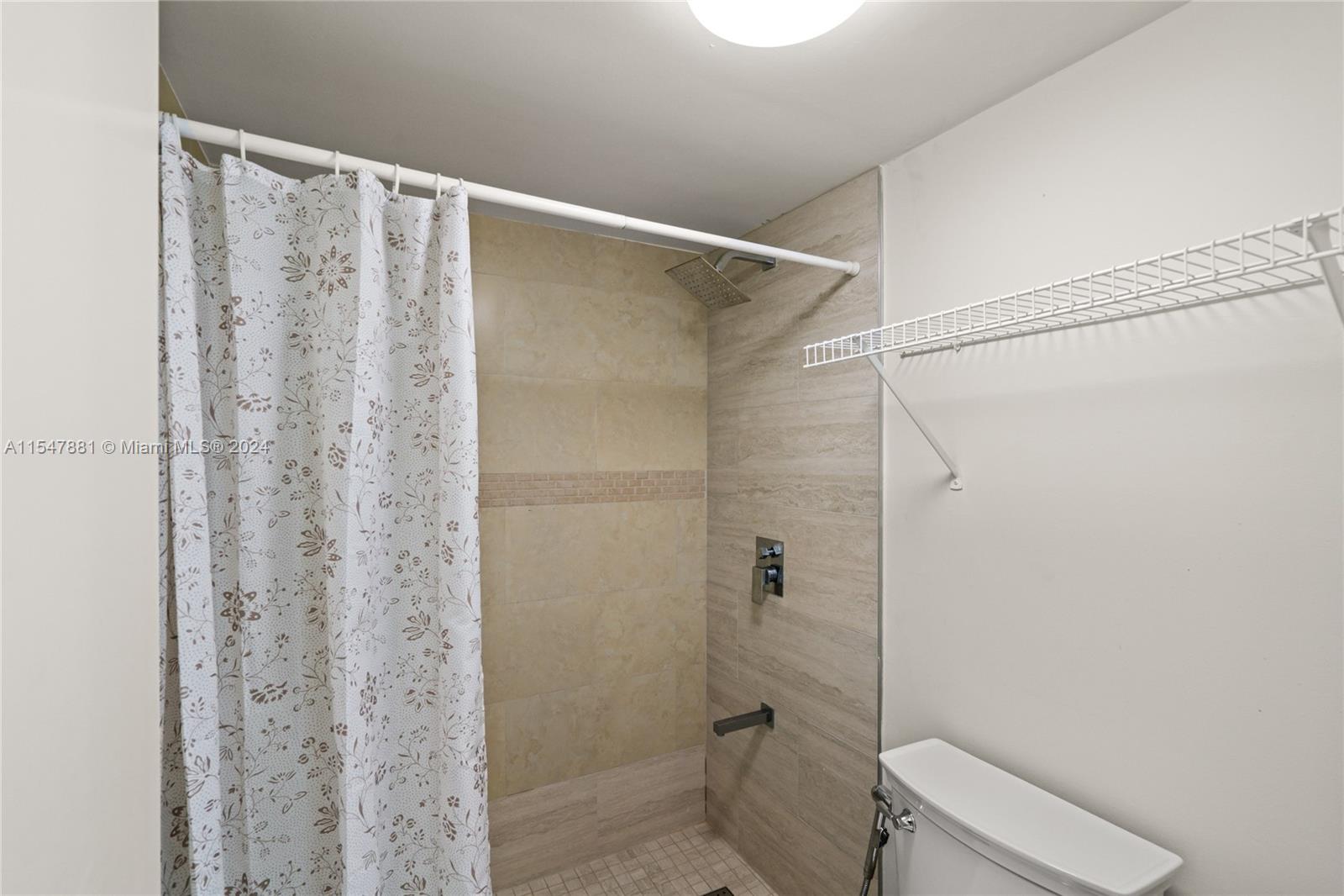 6767 Collins Ave 1408, Miami Beach, Florida 33141, 2 Bedrooms Bedrooms, ,2 BathroomsBathrooms,Residential,For Sale,6767 Collins Ave 1408,A11547881