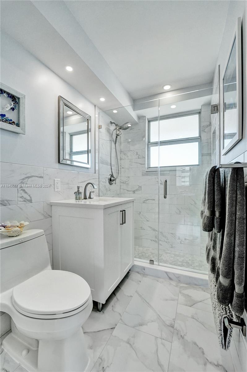 1920 S Ocean Dr 1604, Fort Lauderdale, Florida 33316, 1 Bedroom Bedrooms, ,1 BathroomBathrooms,Residential,For Sale,1920 S Ocean Dr 1604,A11549557