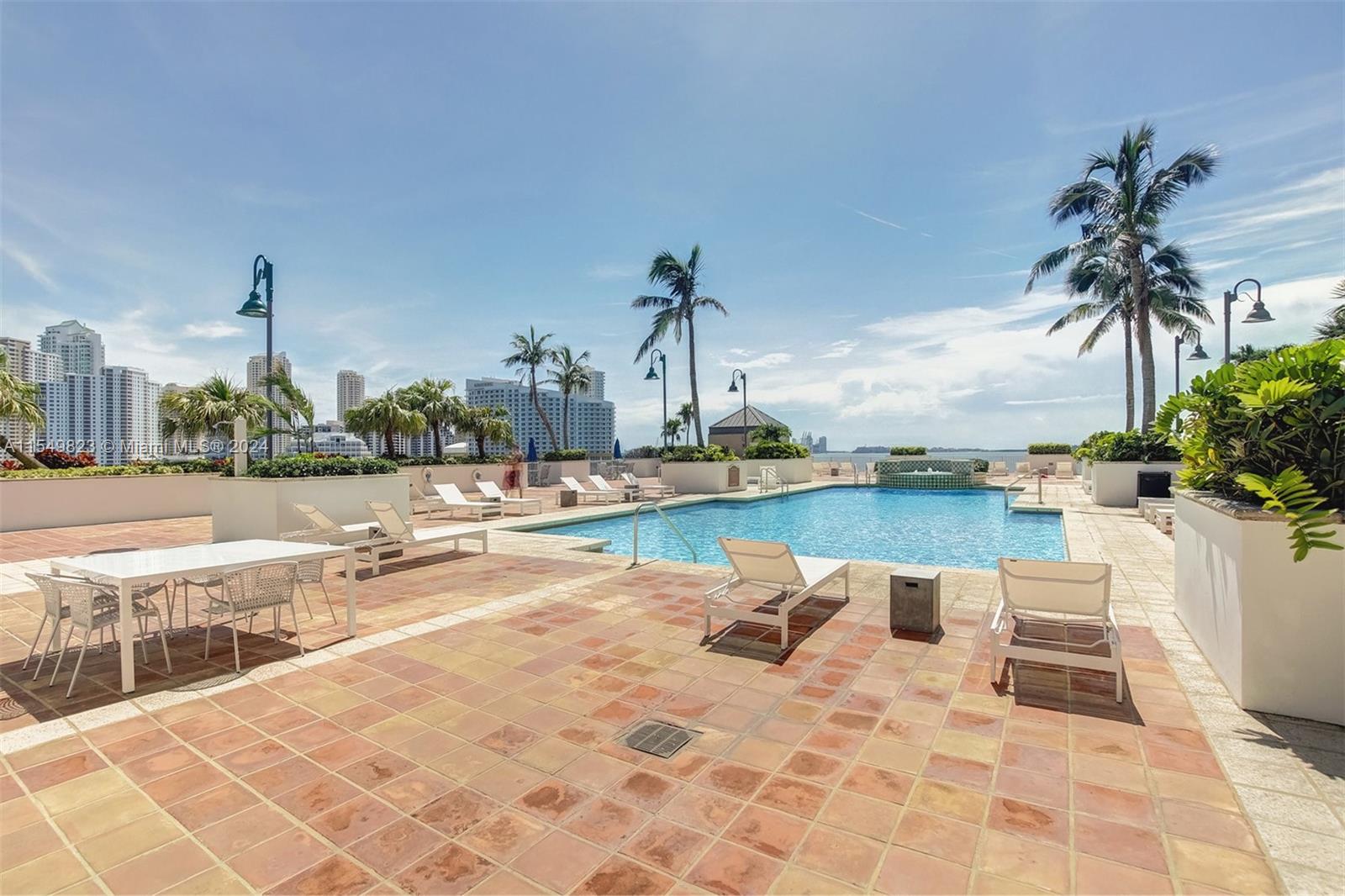 1111 Brickell Bay Dr 1401, Miami, Florida 33131, 2 Bedrooms Bedrooms, ,2 BathroomsBathrooms,Residentiallease,For Rent,1111 Brickell Bay Dr 1401,A11549823