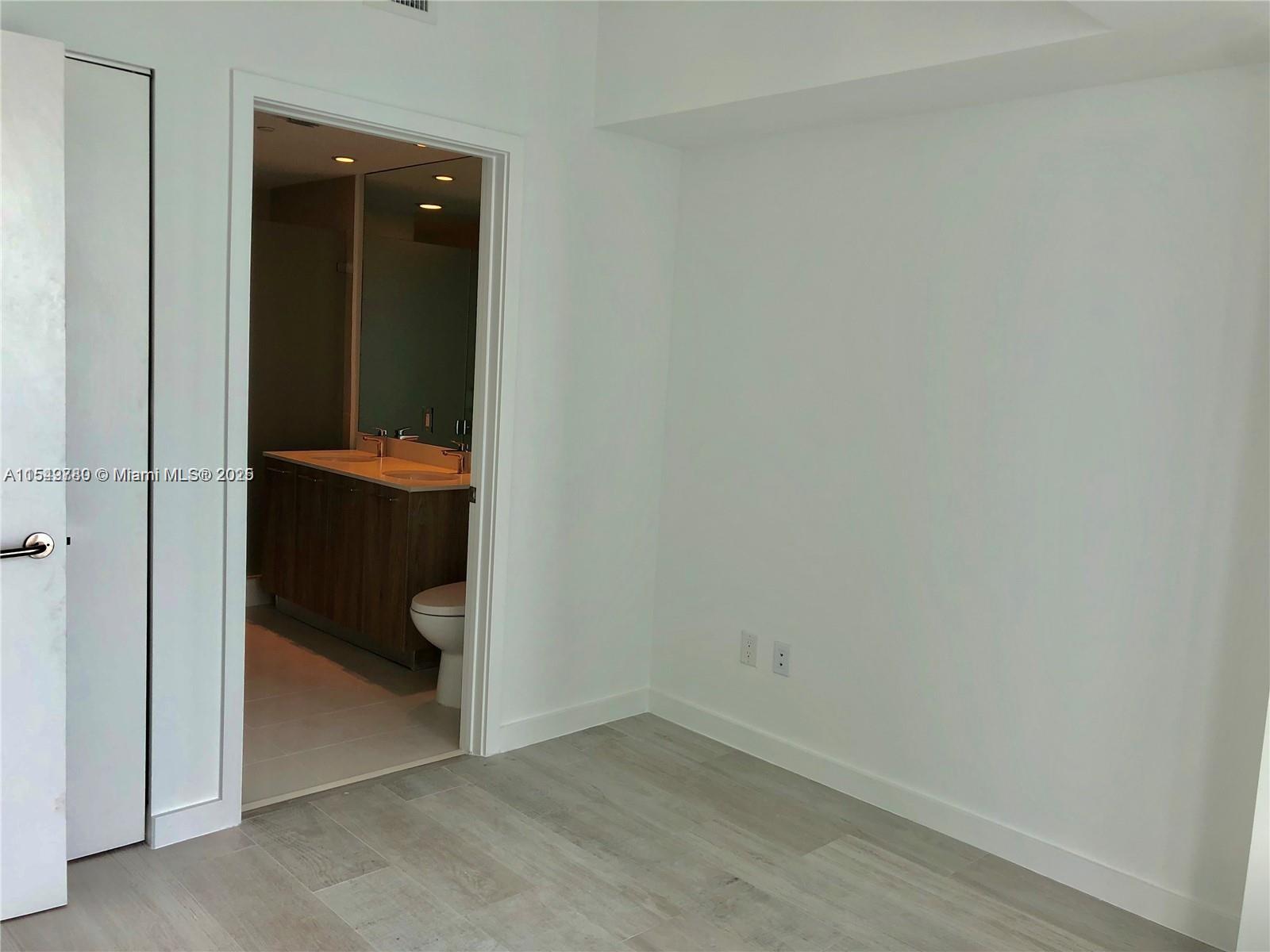 501 NE 31st St 3004, Miami, Florida 33137, 1 Bedroom Bedrooms, ,1 BathroomBathrooms,Residential,For Sale,501 NE 31st St 3004,A11549780